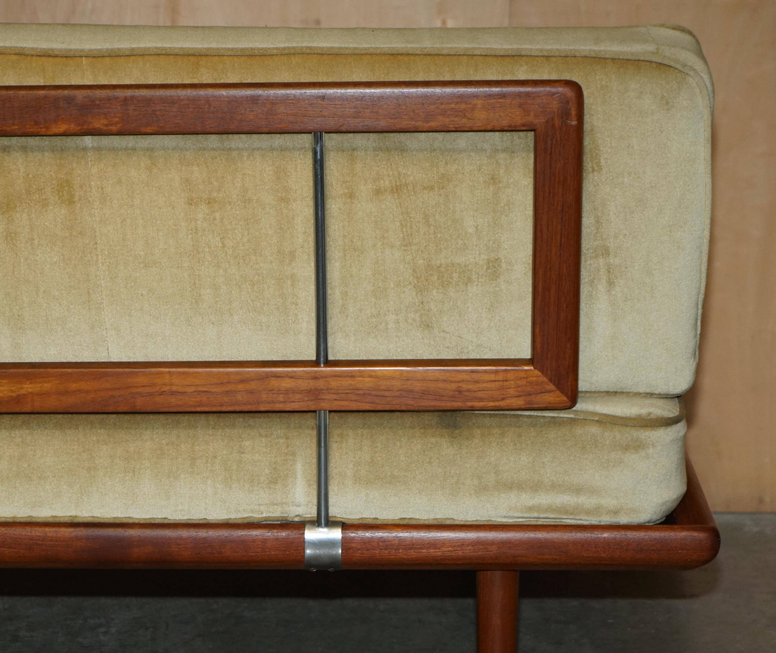 Mid Century Modern Canapé by Pierre Hvidt & Orla Mølgaard Nielsen for France & Son