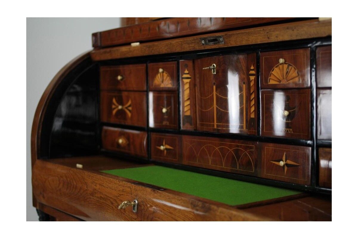 Oak secretary, Northern Europe, around 1820