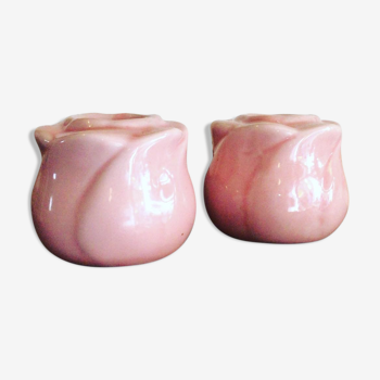 Lot de deux bougeoirs roses