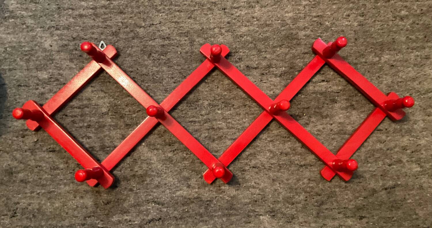 Wooden accordion coat rack from the 70s