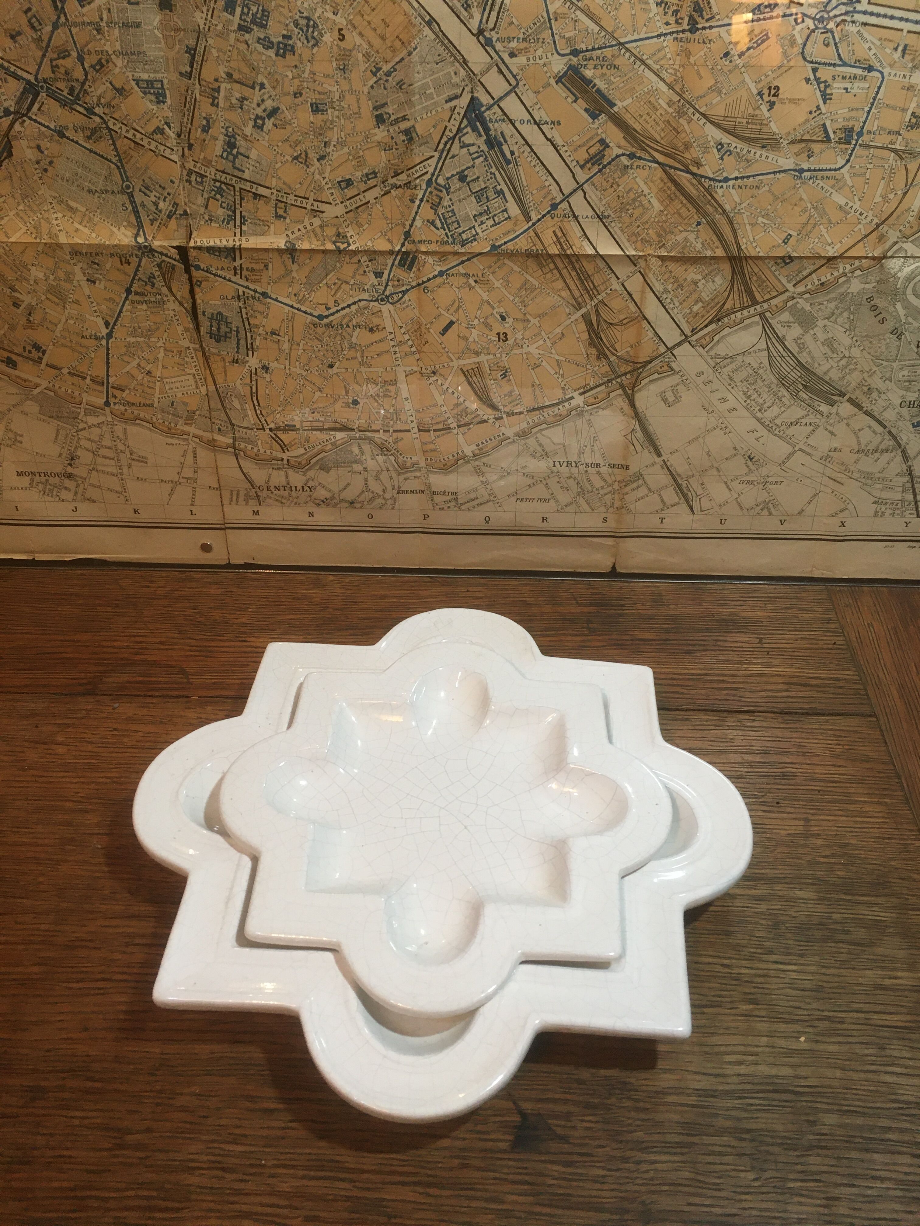 Pair of ceramic pocket vacuum
