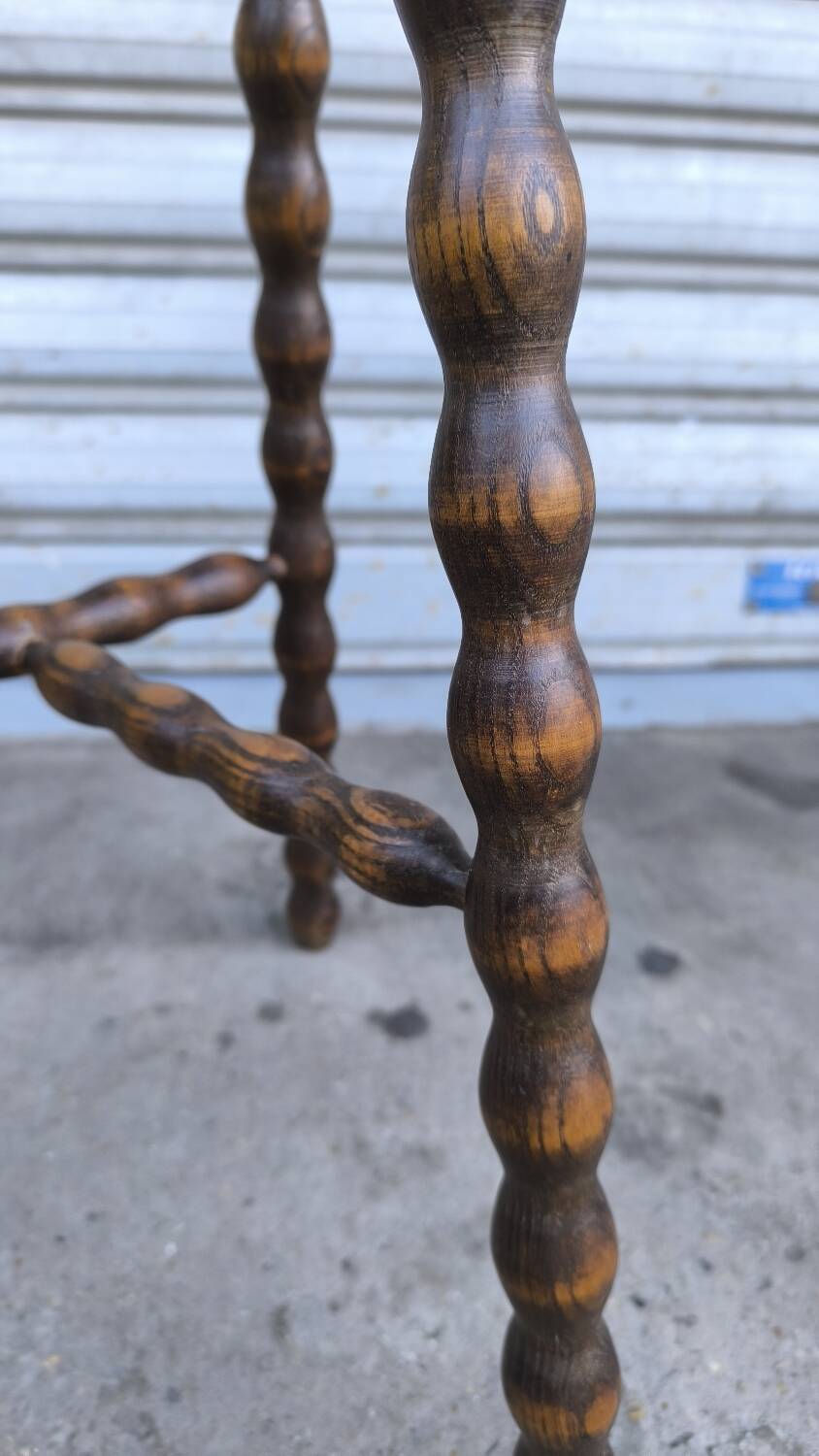 Solid wood tripod stool