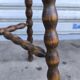 Tabouret tripode en bois massif