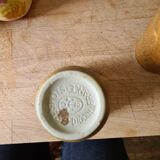 4 sandstone cups