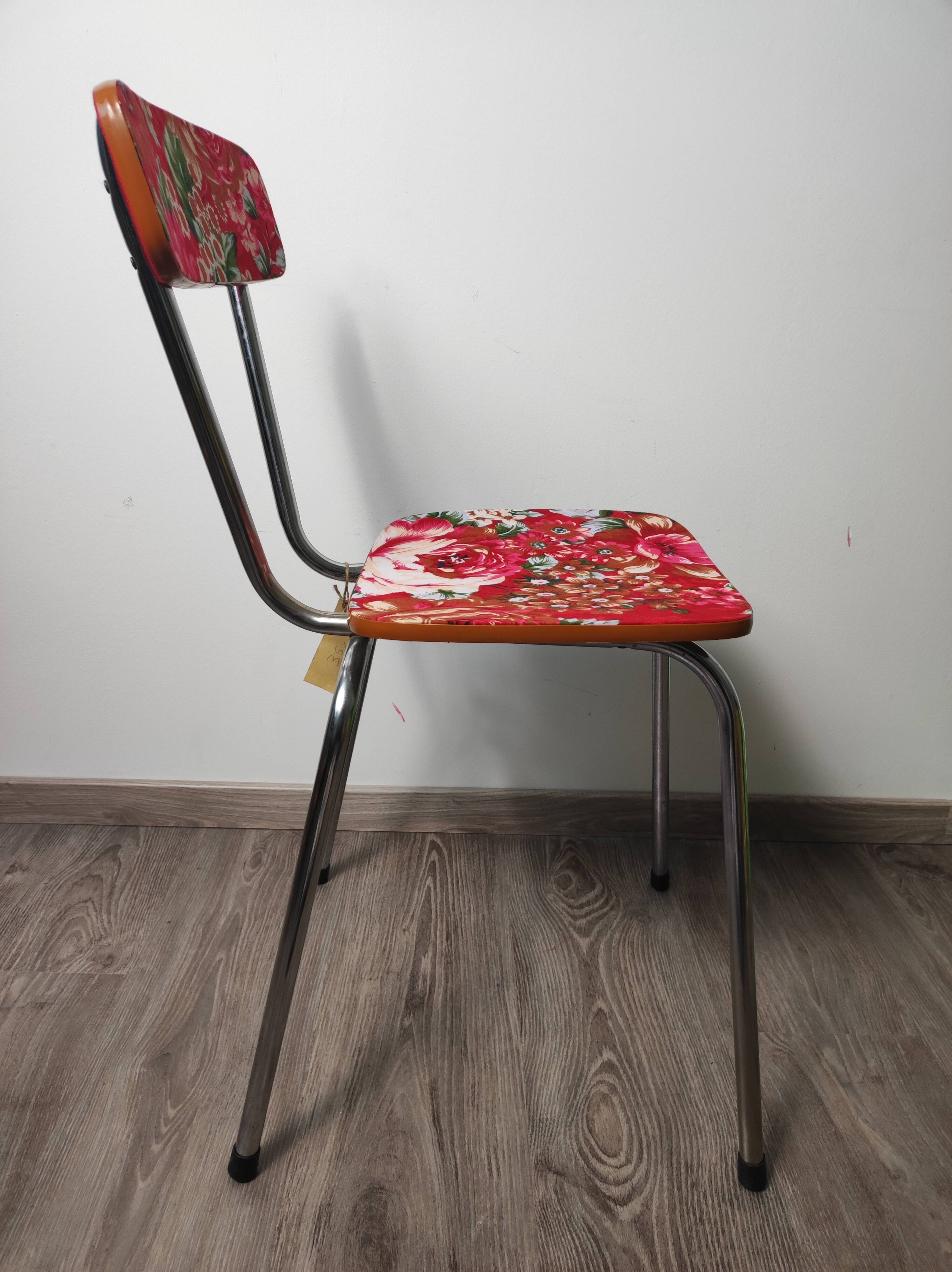 Tubular fabric chair