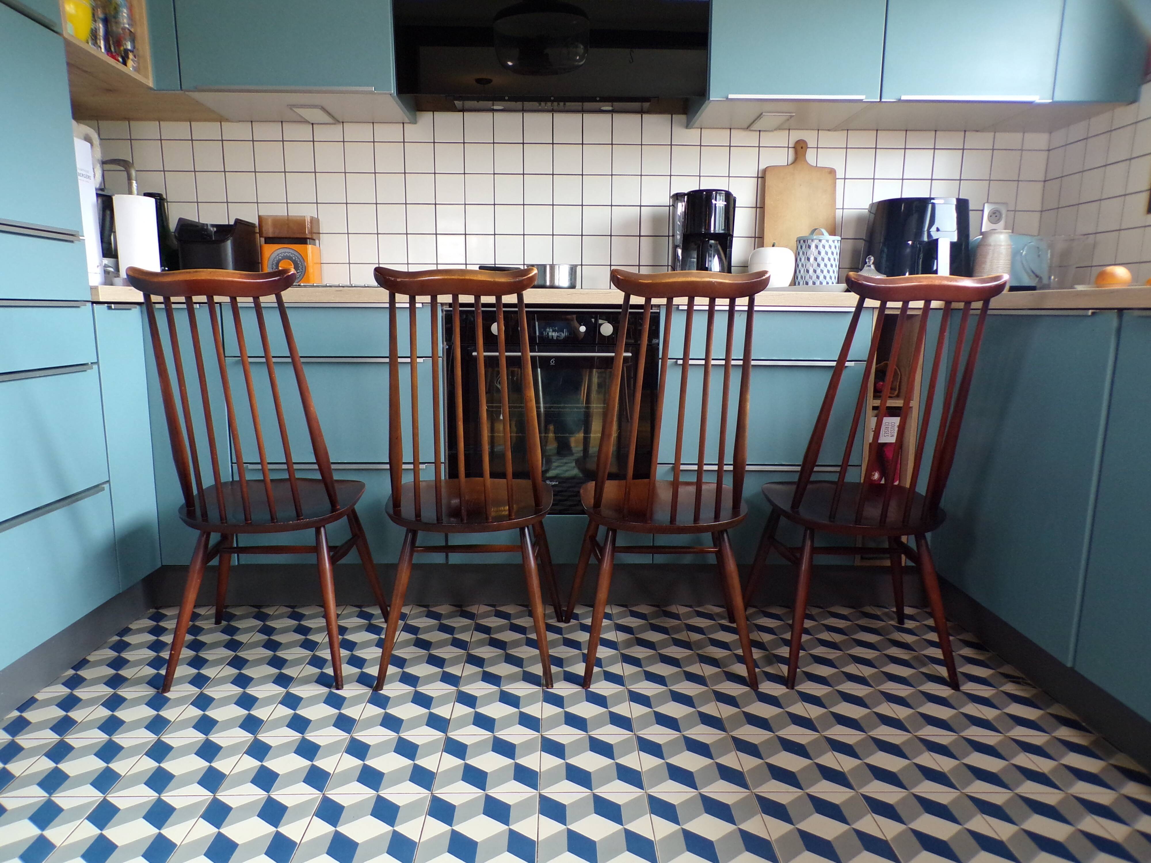 Set of 4 Ercol Goldsmith chairs