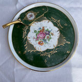 Pie dish with shovel