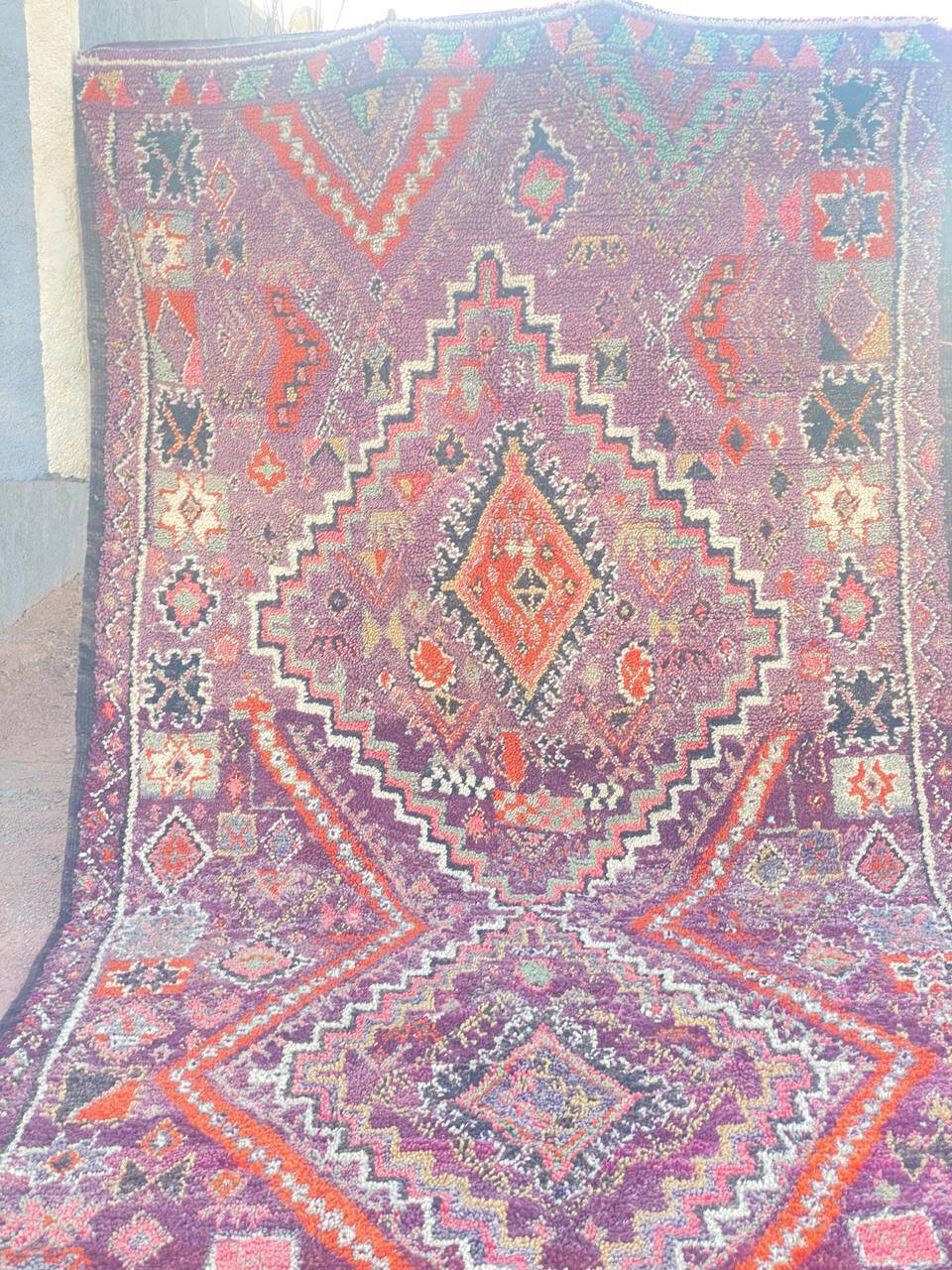 Ancient Amazigh carpet – over 100 years of history