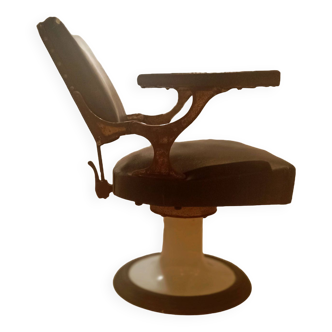 Barber chair