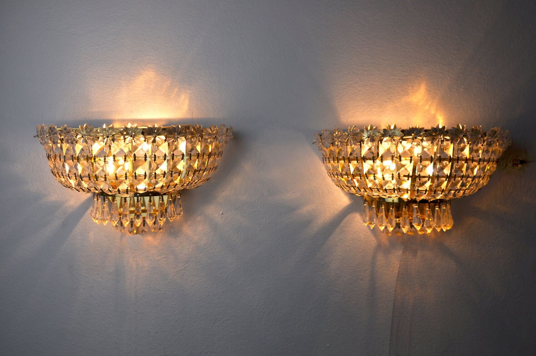 Pair of Regency wall lamps, cut crystals, Italy, 1980