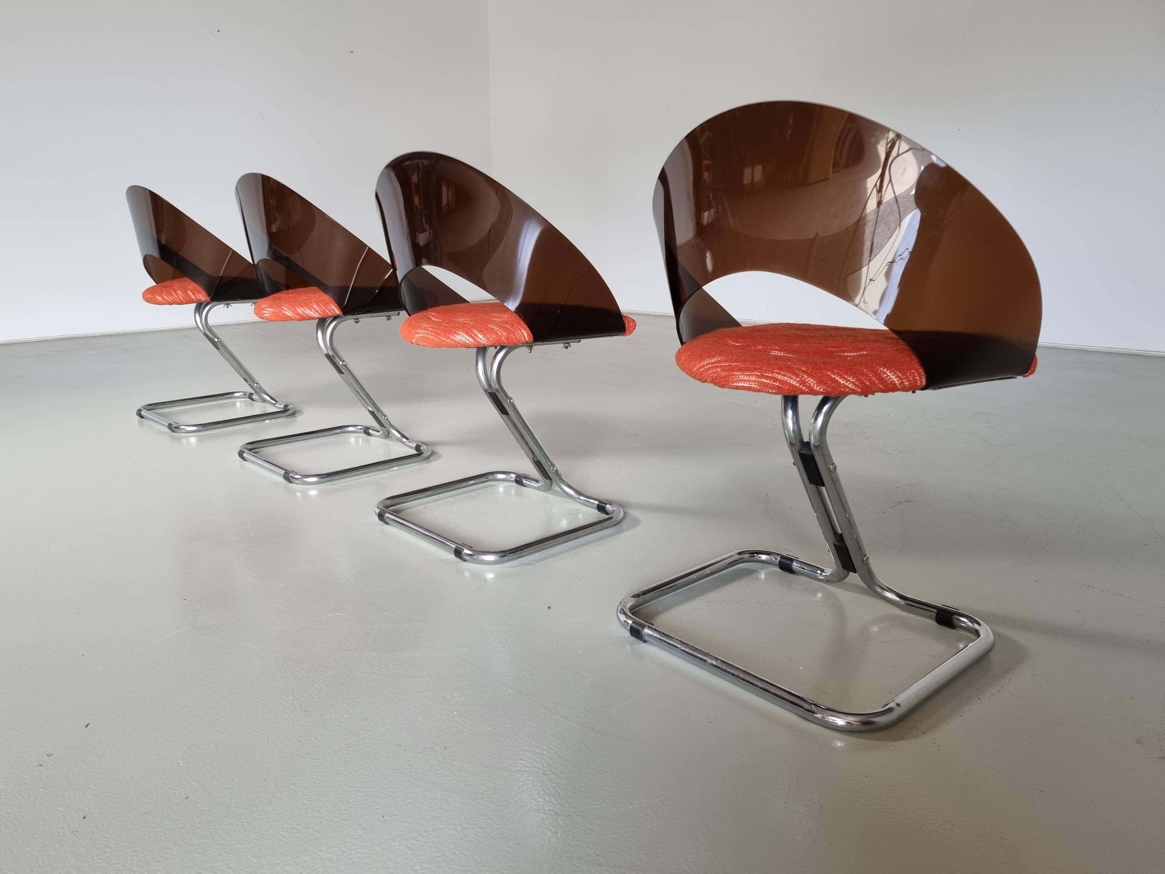 Set of 4 Italian dining chairs in plexiglass from the Spage era, 1970.