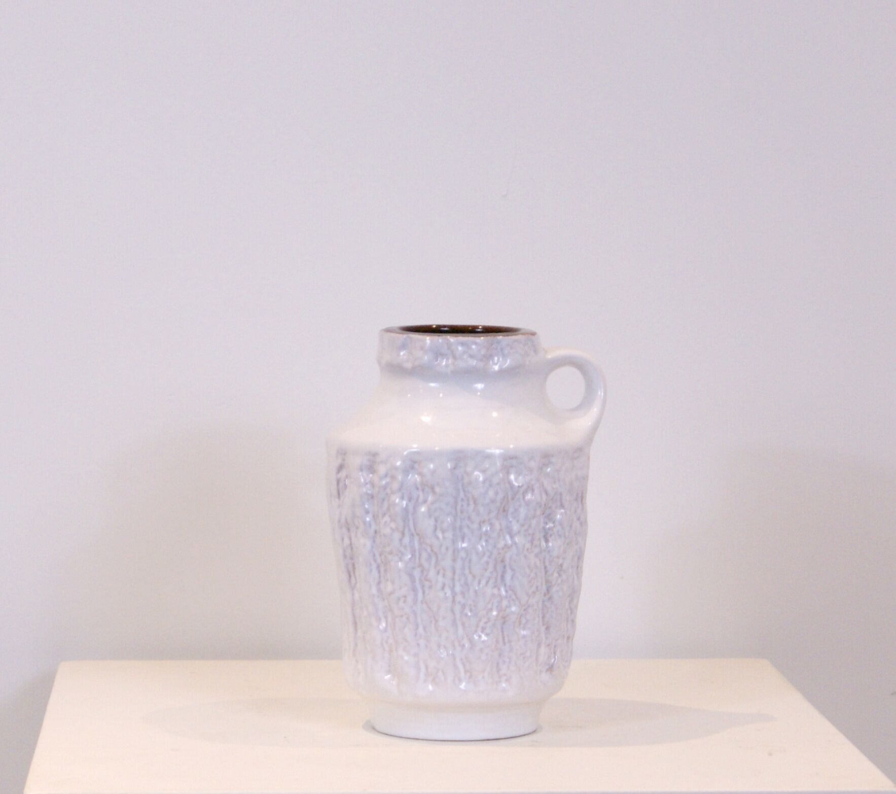 Carstens Tonnieshof white vase