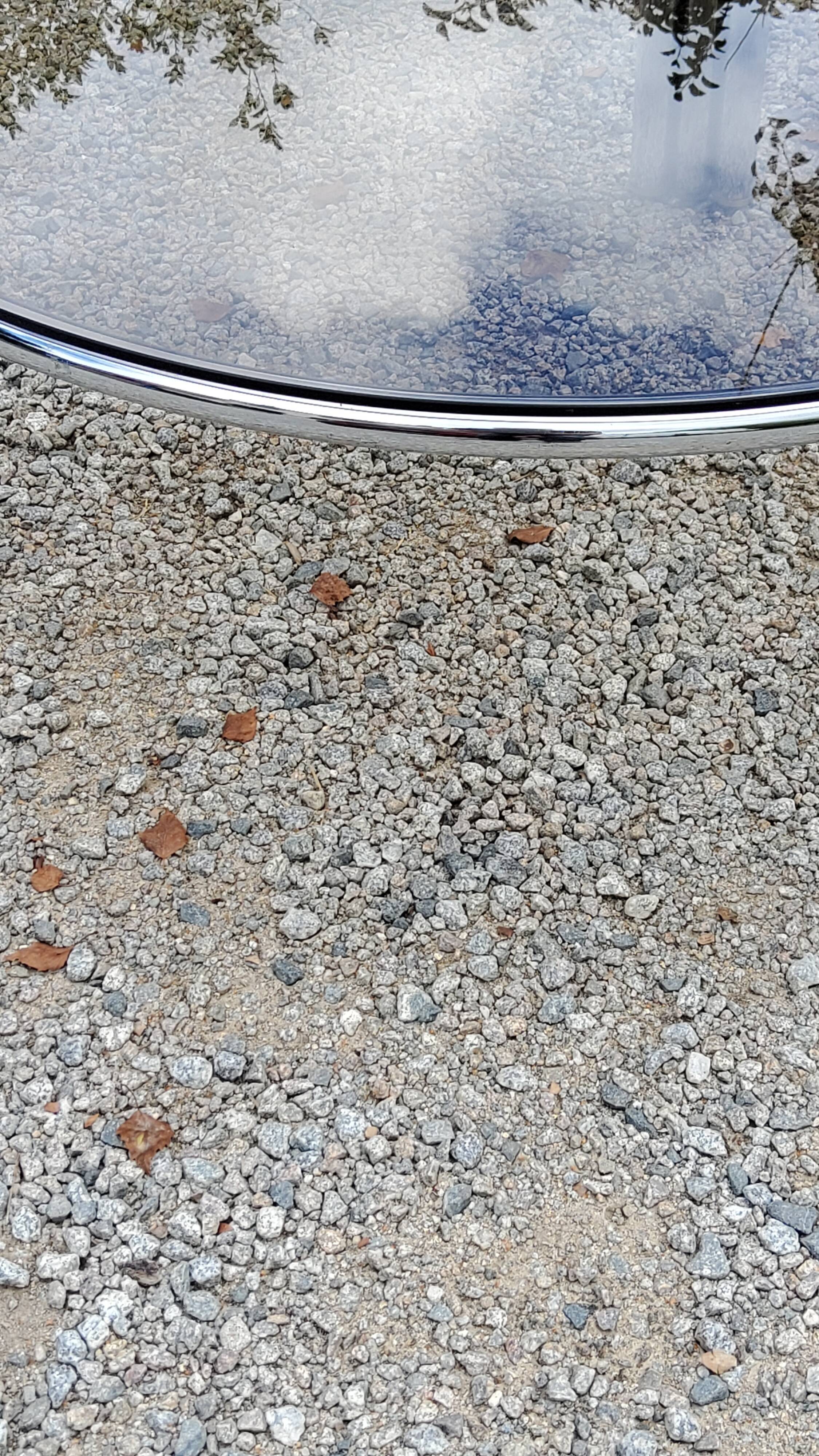 Coffee table design of the 70s smoked glass base chrome Diameter 84cm