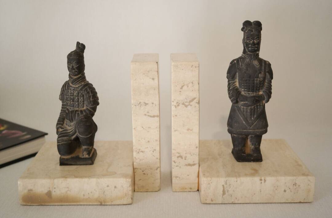 Paire de serre-livres vintage en travertin