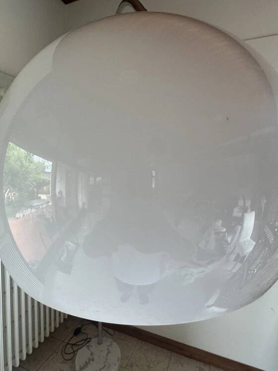 Large vintage Italian arc floor lamp – 1970s – Marble, chrome, and opaline diffuser