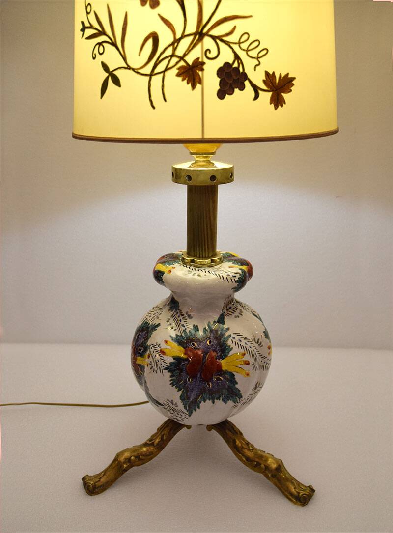 Grande lampe vintage en céramique (97 cm) à décor floral, années 1950