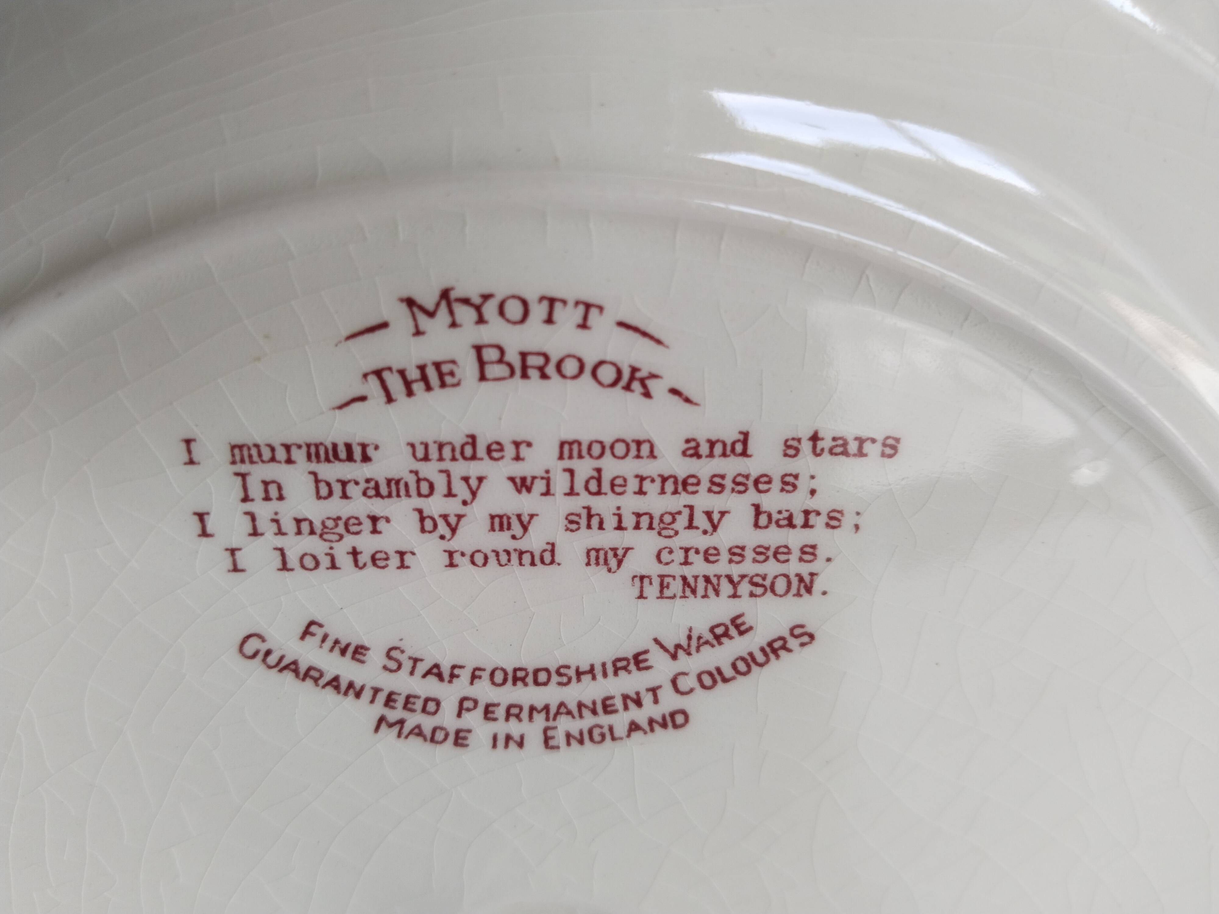 Cake display, earthenware servant from Myott, The Brook, English porcelain