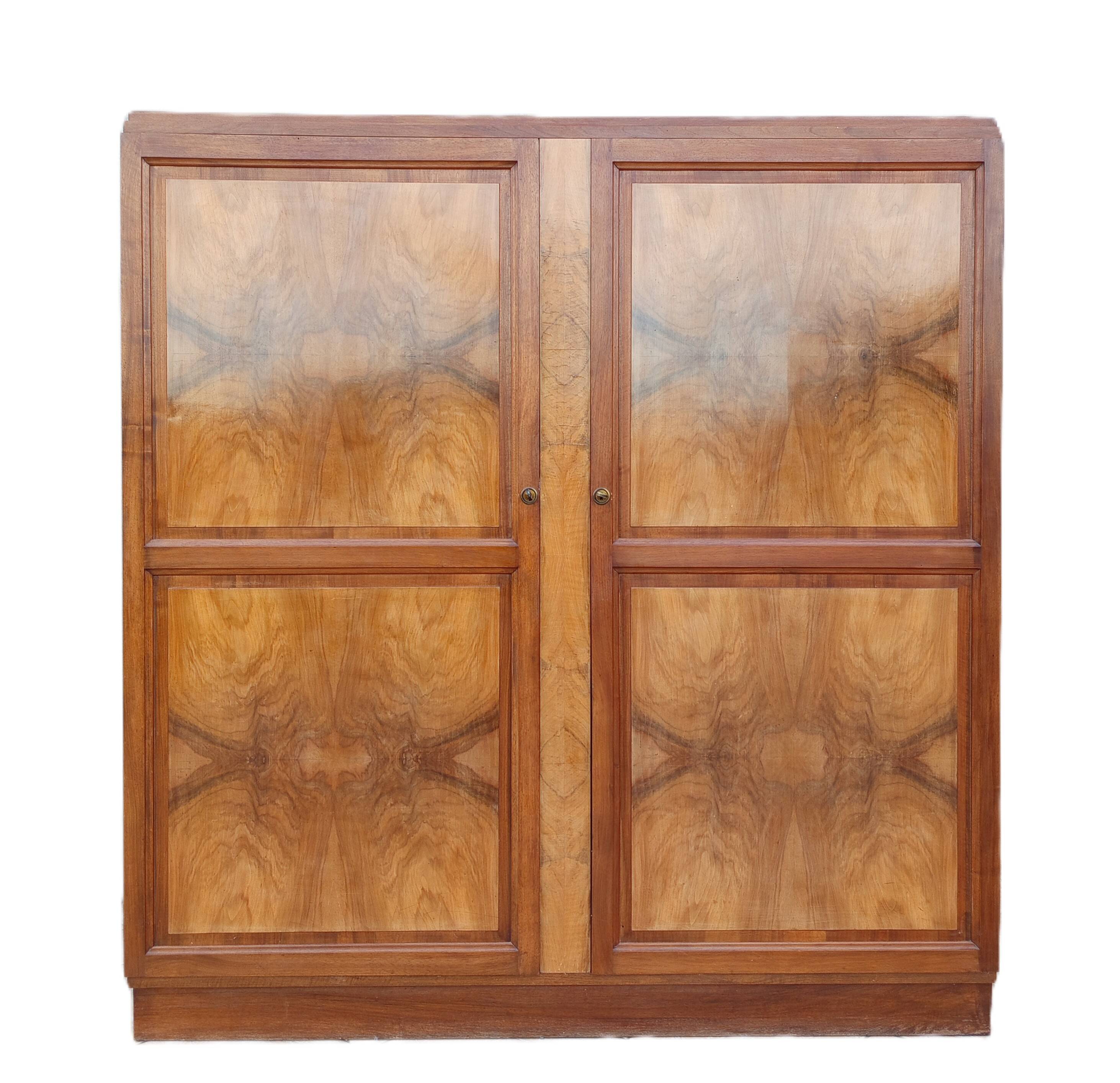 Art Deco Wardrobe in Walnut and Burl Walnut