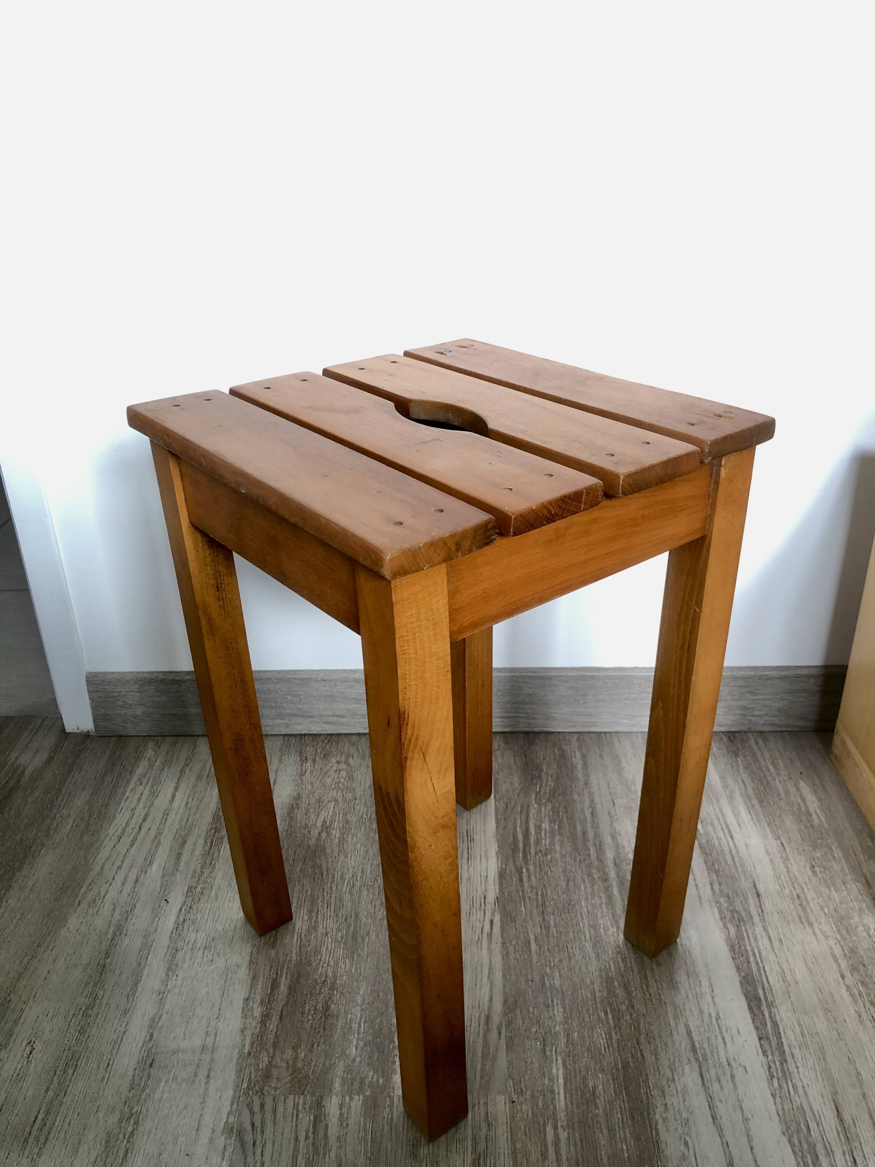 Tabouret vintage en bois