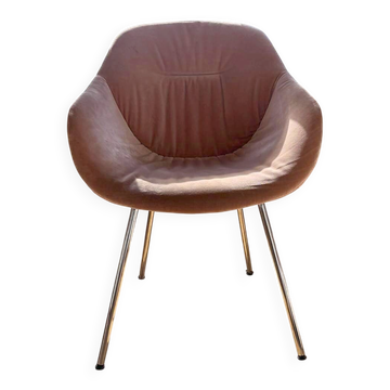 NV Gallery armchair in pink velvet and chrome metal