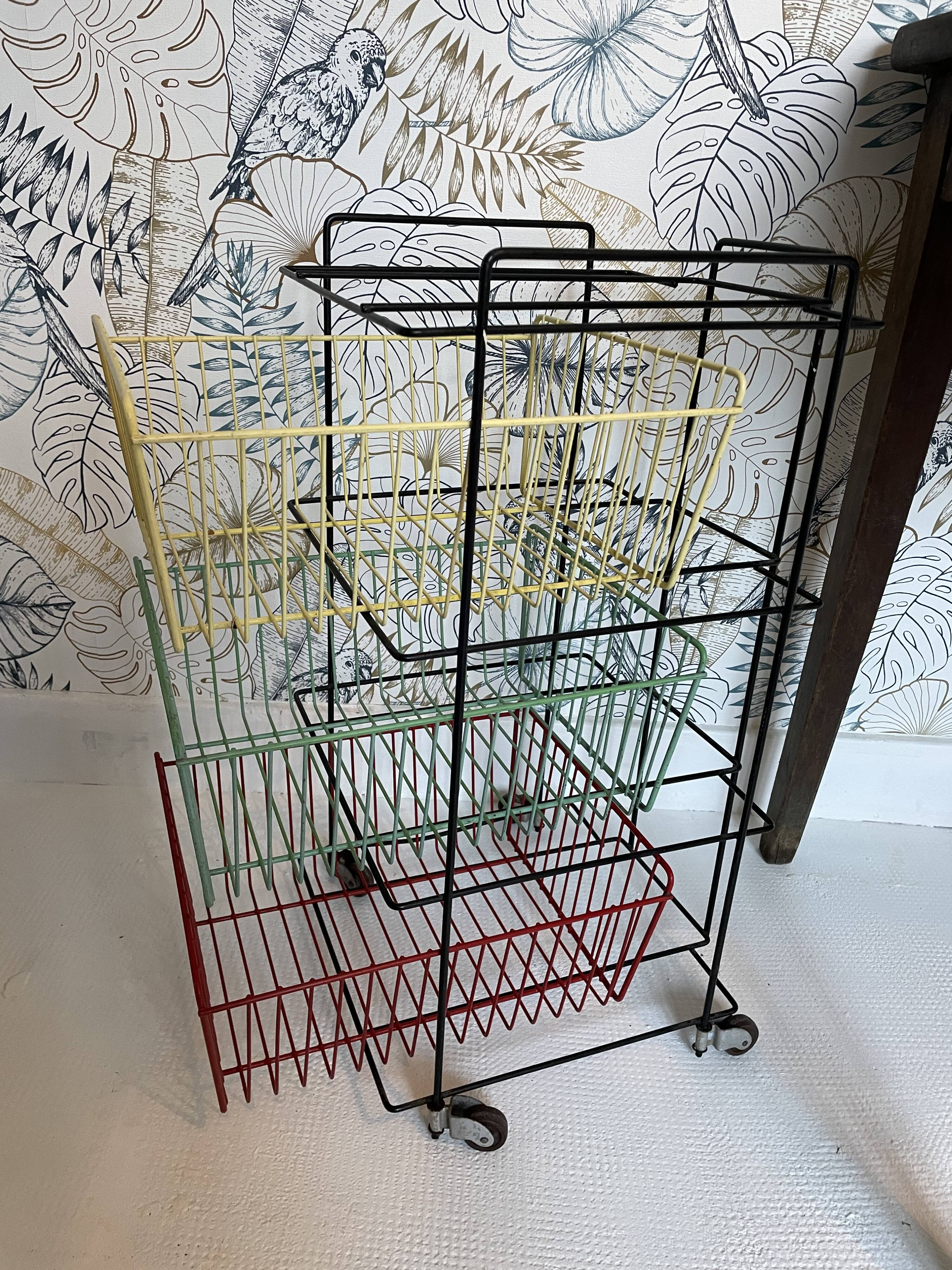 Fruit & vegetable locker