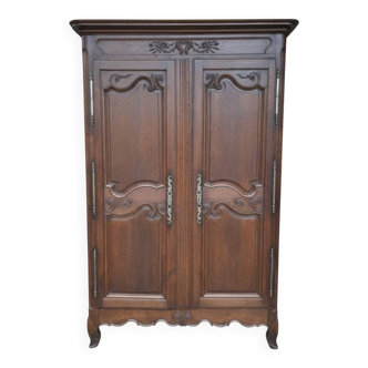 Armoire moulurée en chêne 18 eme 