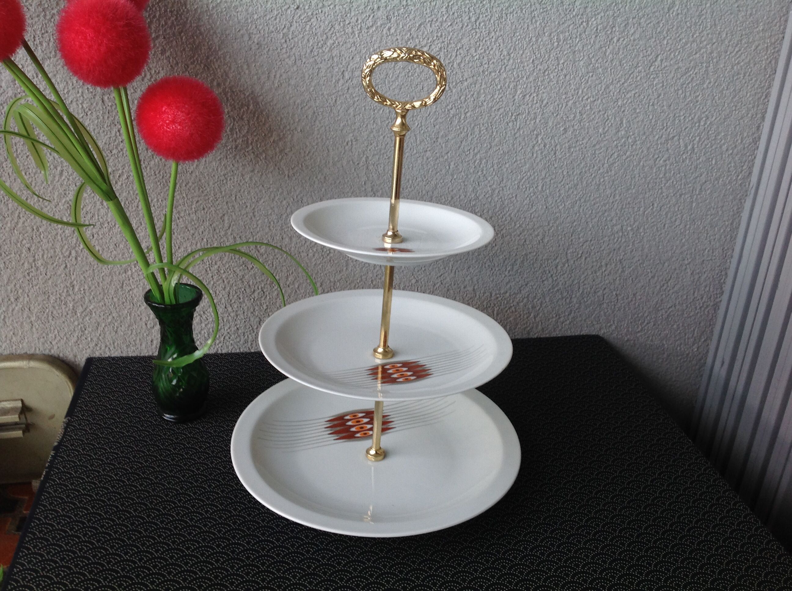 Cake display, 3-story servant