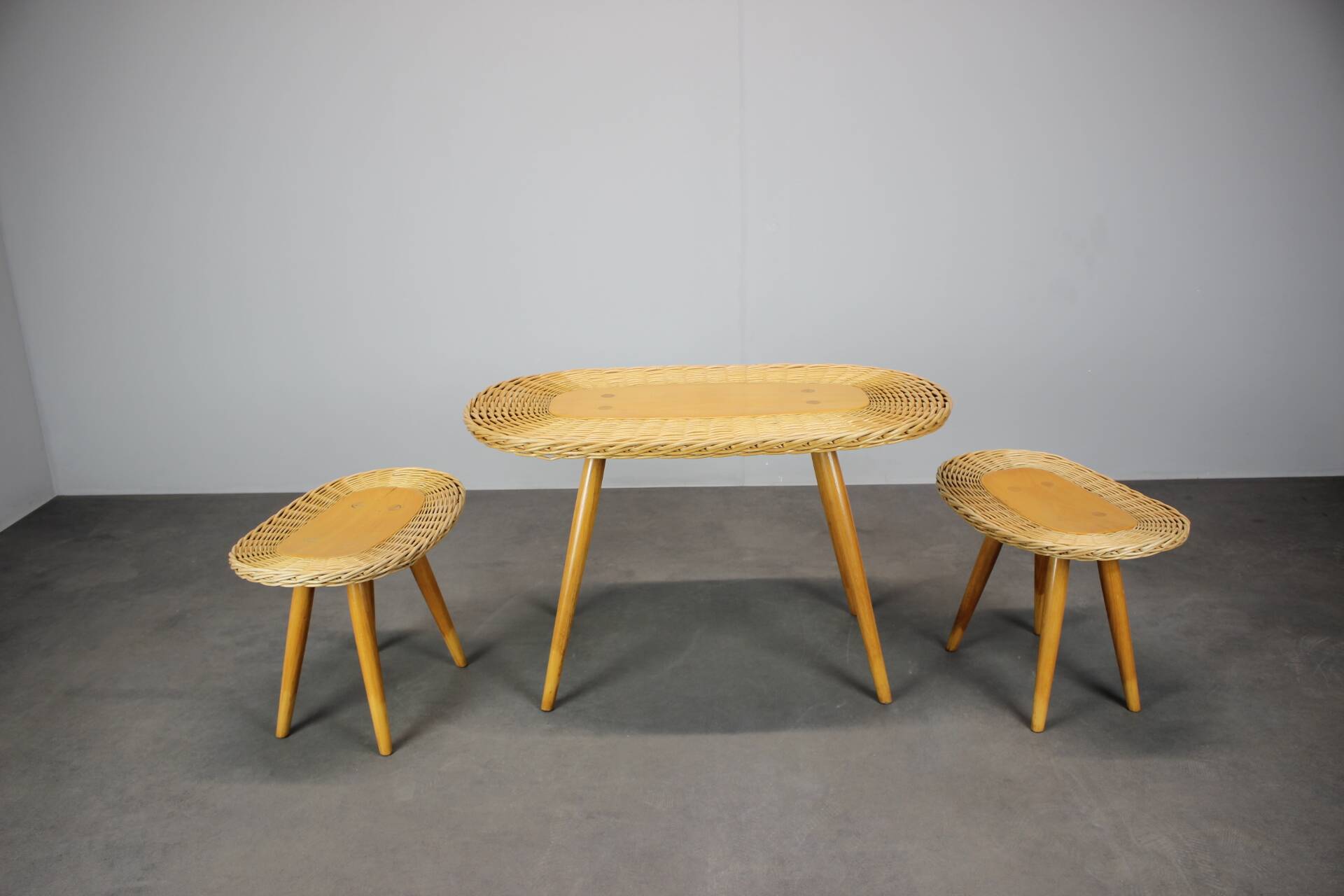 Ensemble de sièges en rotin de style mid-century par uluv, tchécoslovaquie, années 1960.