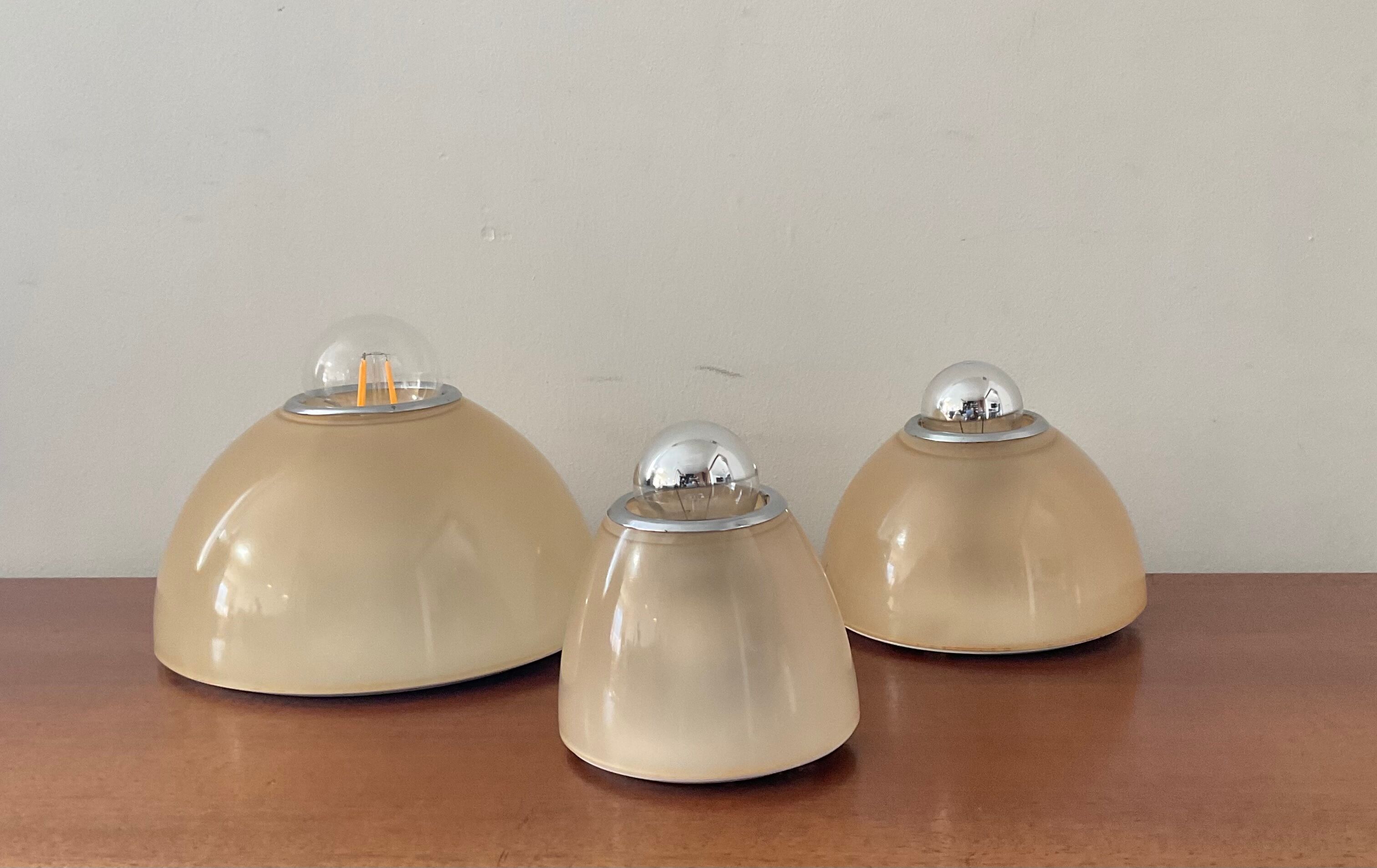 Trio de lampes Artemide Kalias et Tilos par Ernesto Gismondi