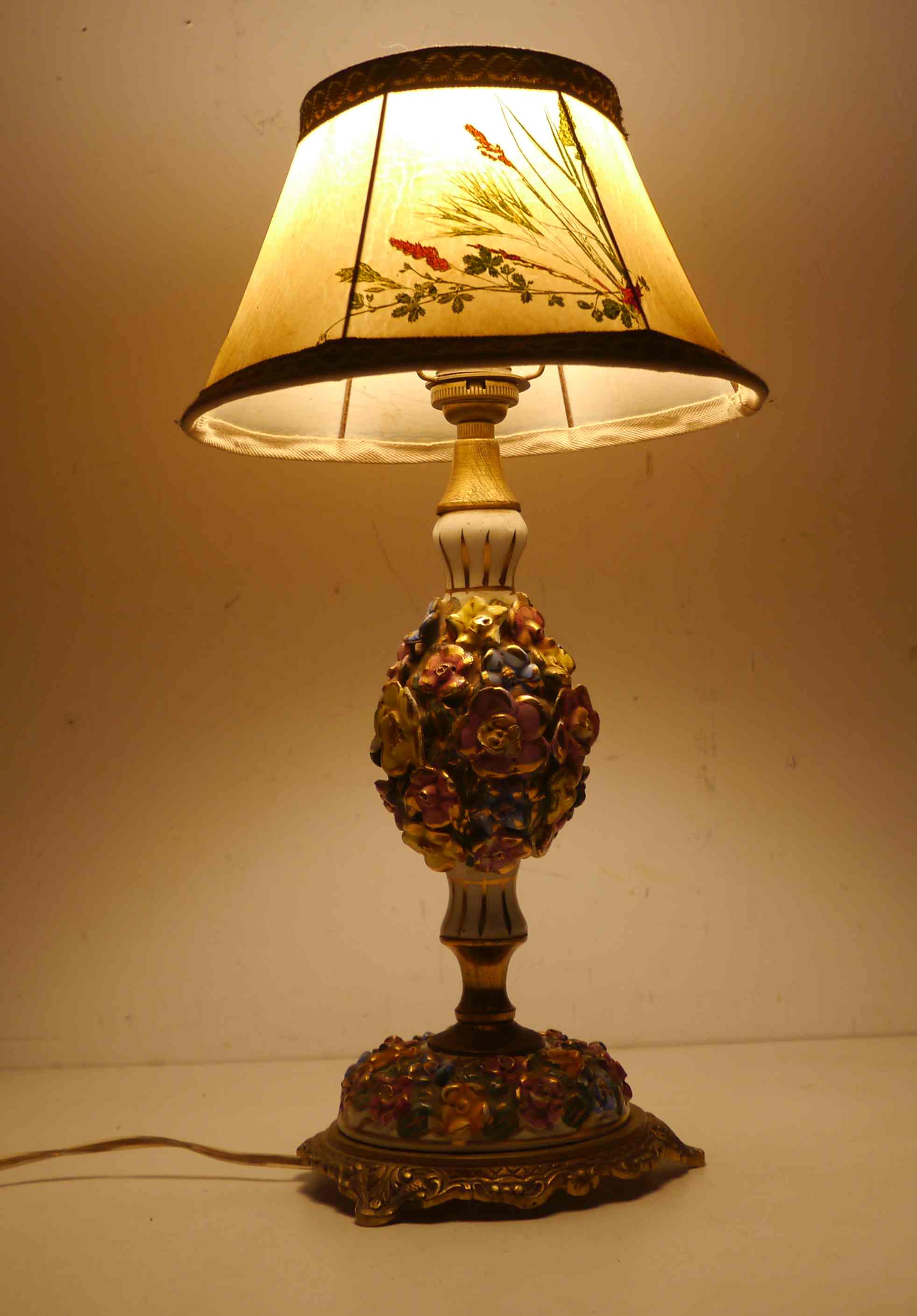 Lamp or night light bronze and ceramic glazed flowers