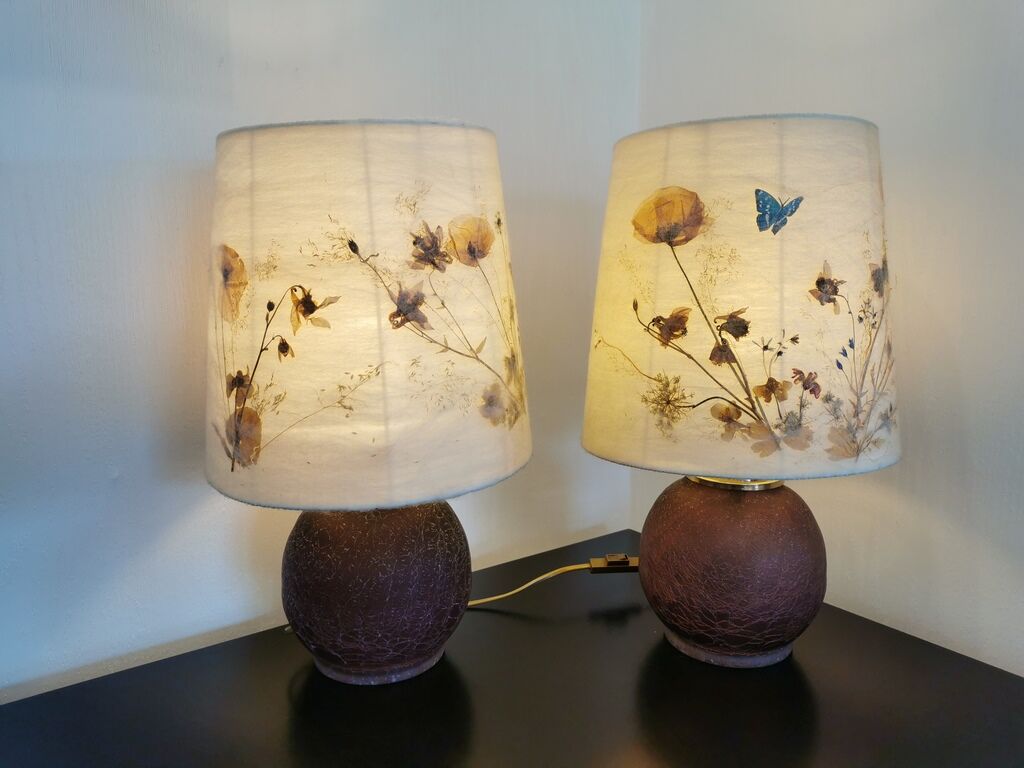 Glass lamp and day lamps in dried flowers