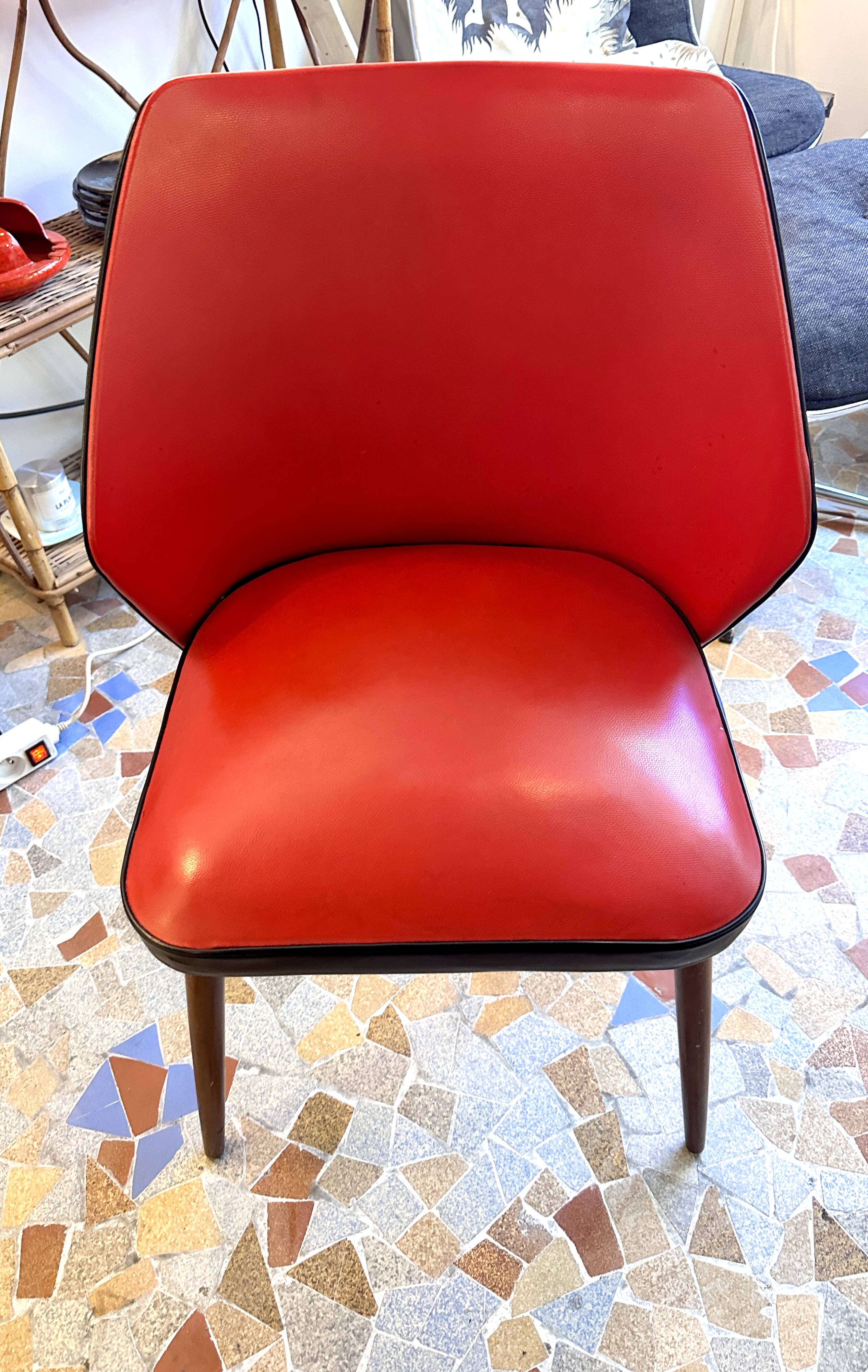 Chaise de bureau rouge