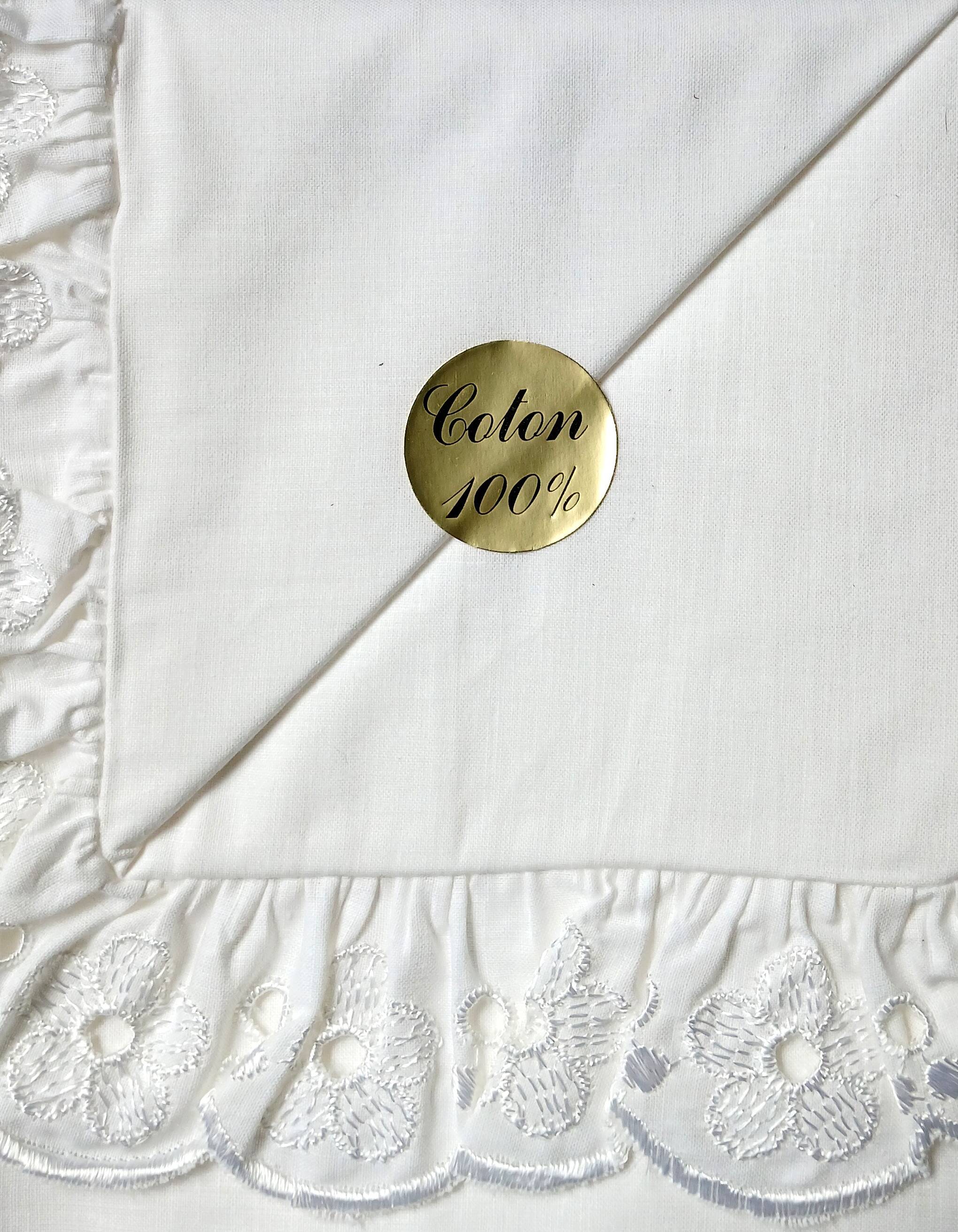 4-piece embroidered & openwork cotton bed set