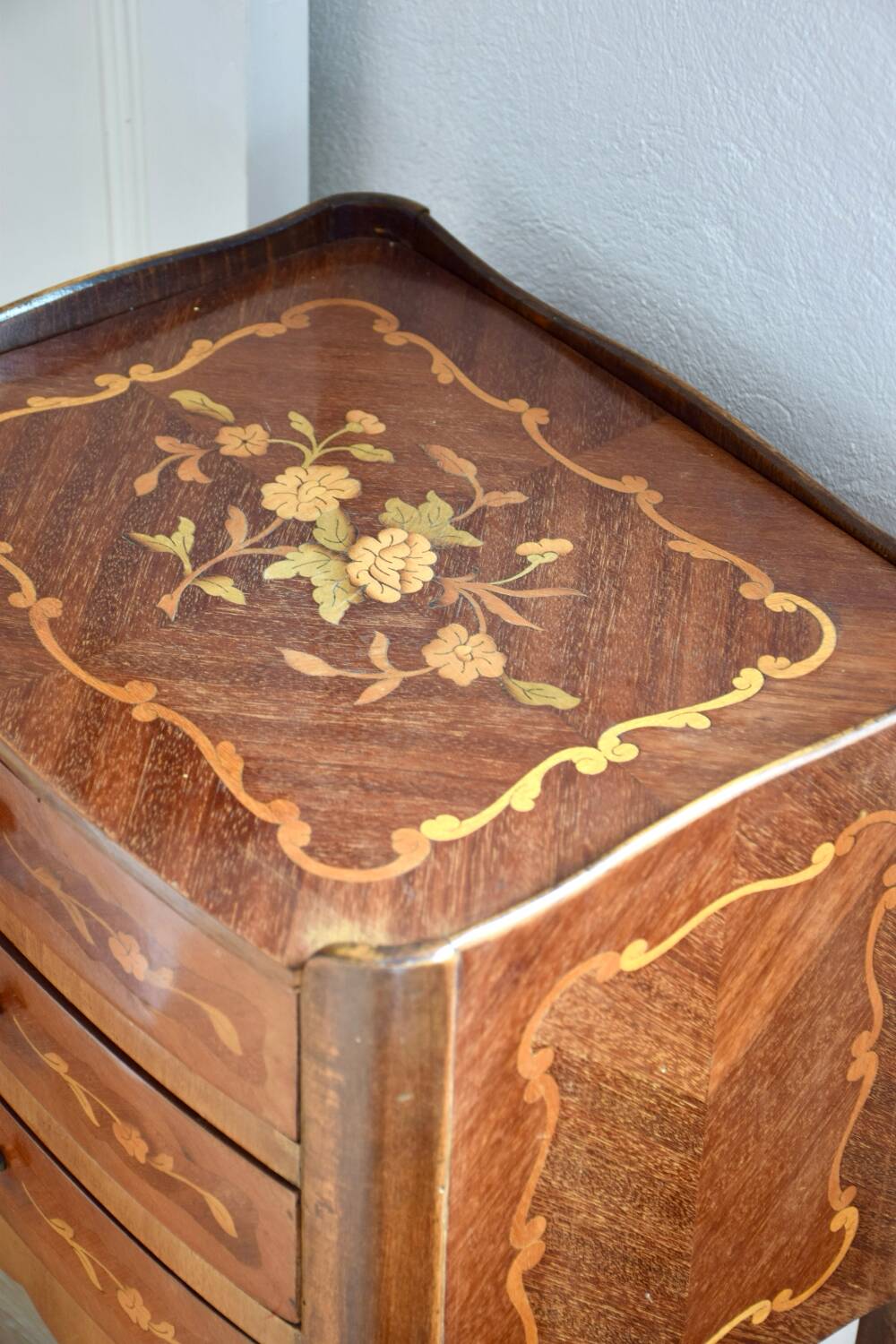 Louis XV bedside table in marquetry
