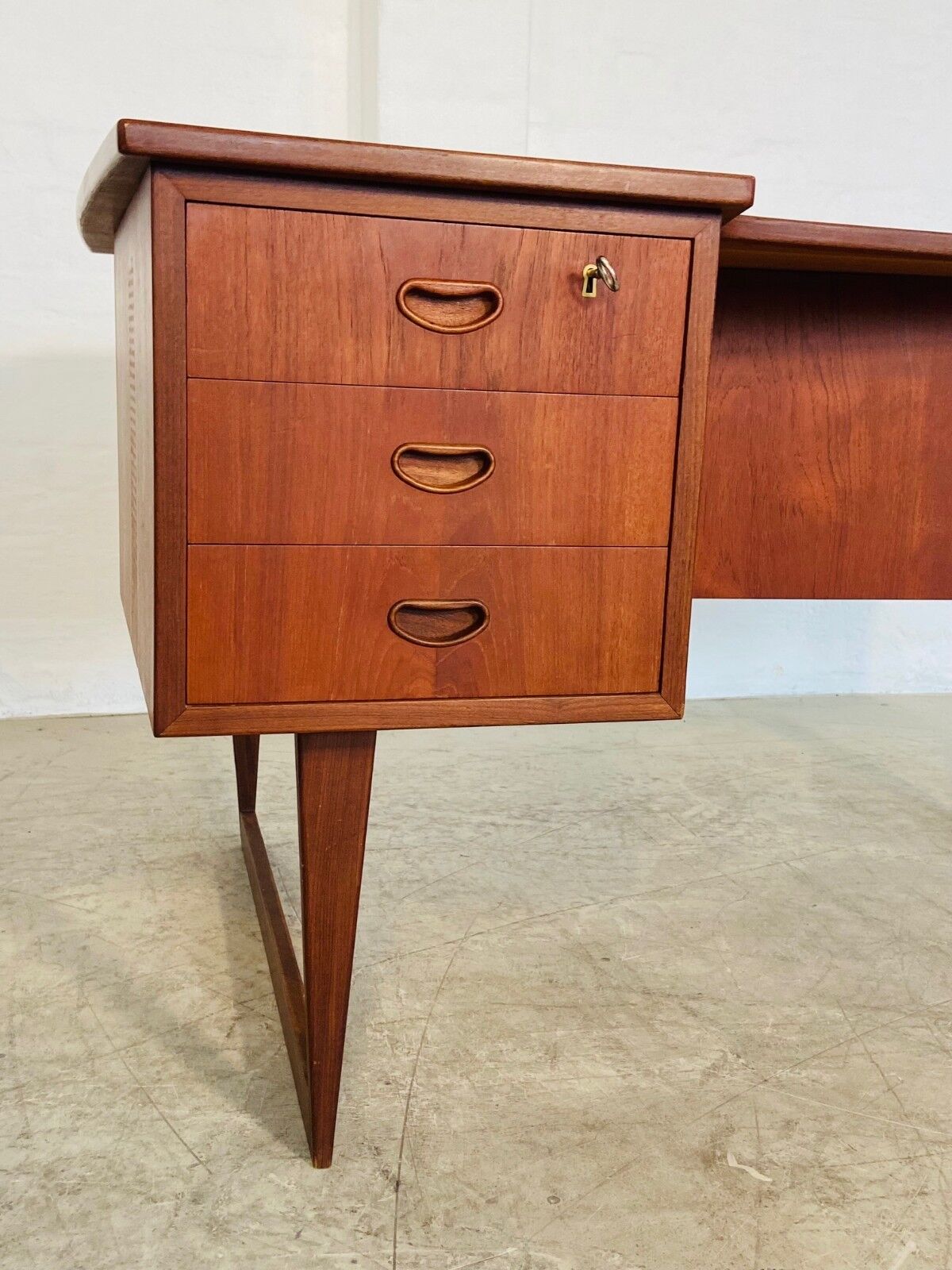 Vintage retro Danish mid-century boomerang desk 1960s