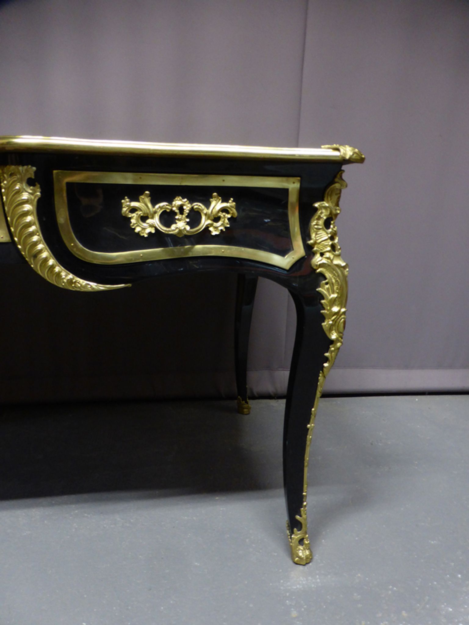Bureau De Style Louis XV