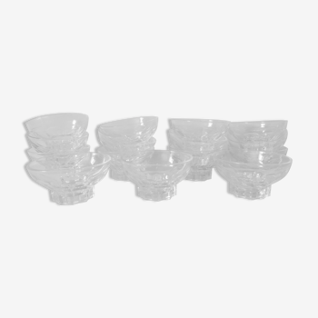 Set of 15 art deco glass cups