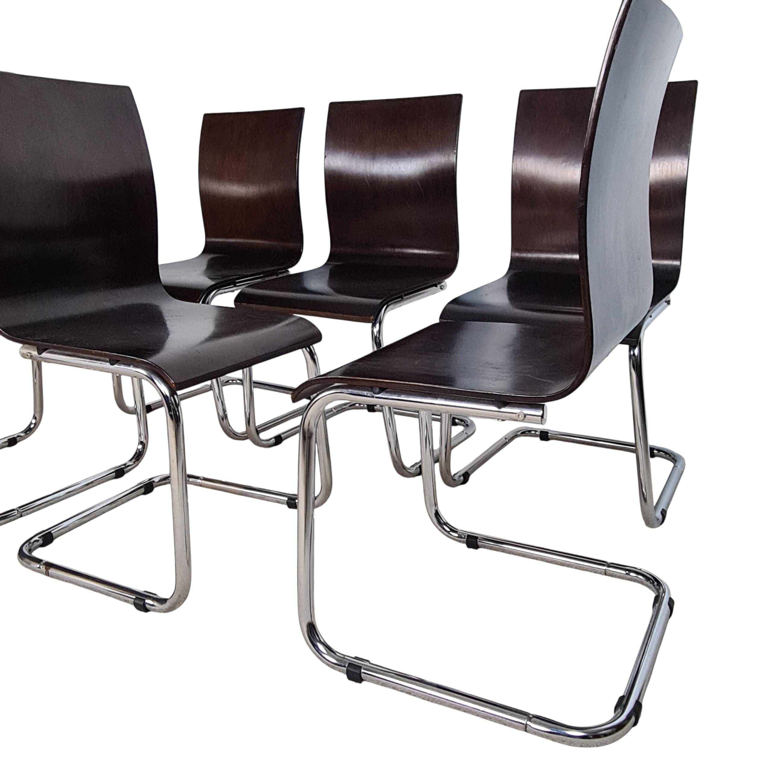 Set of 6 chairs from the 1970s