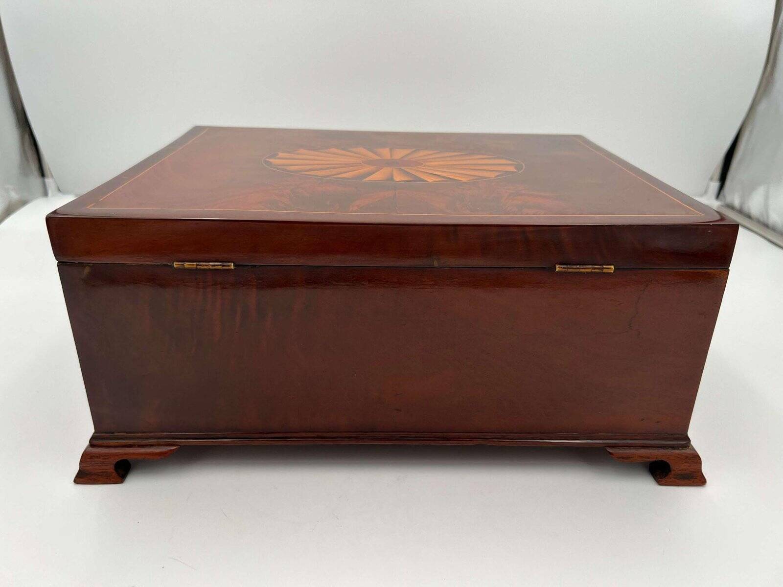 Large Victorian Box in Mahogany & Oak, England, 1840s