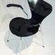 Chaise à accoudoirs Mod.  3207  Arne Jacobsen