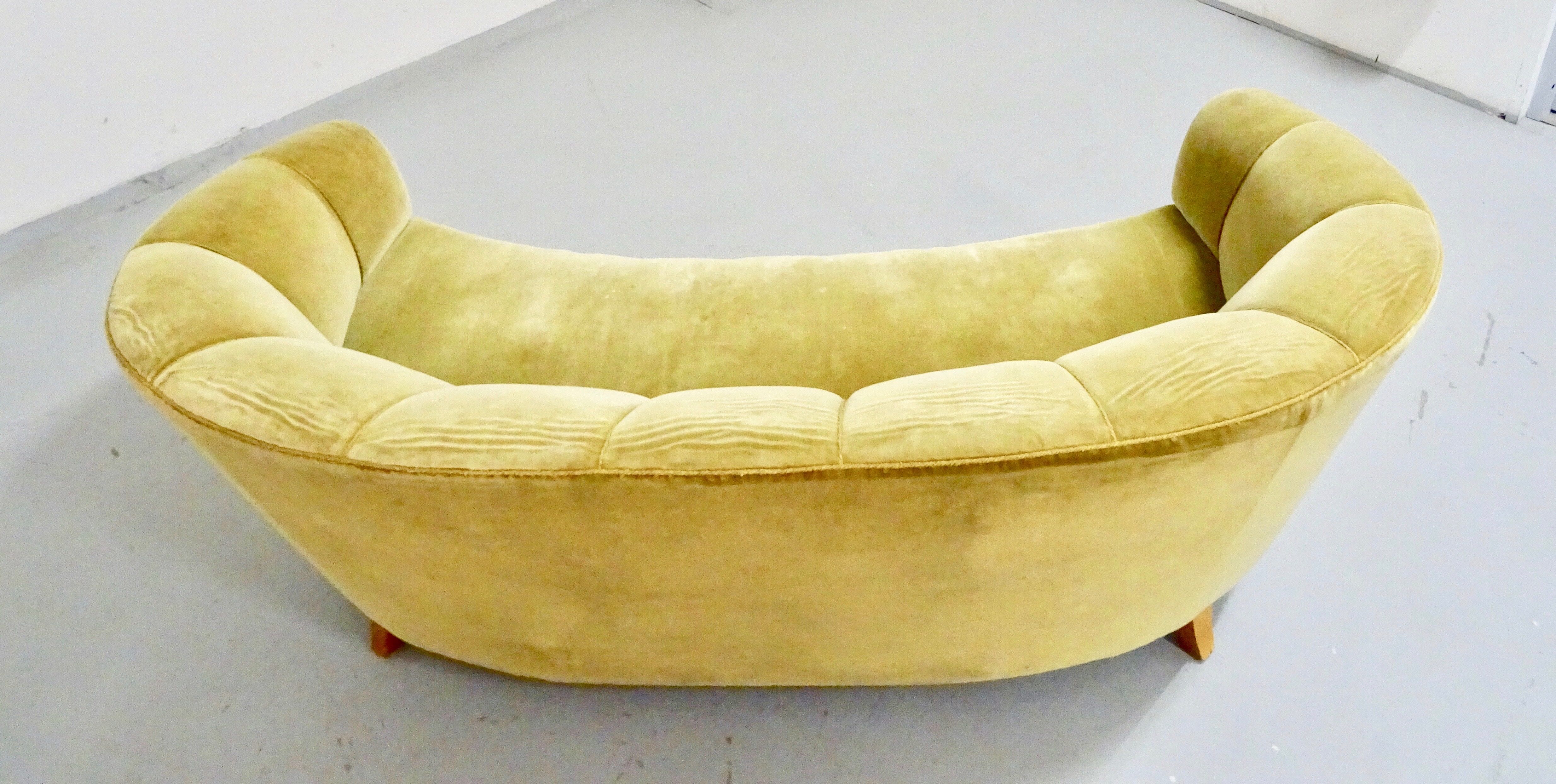 Danish Sofa, Otto Schultz, known as Banana 40 years