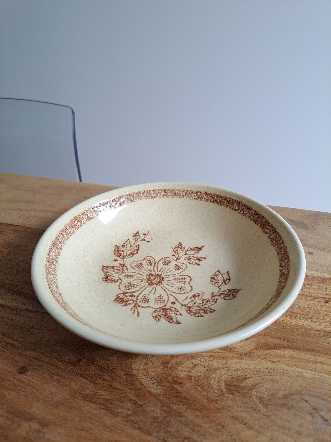 Vintage hollow plate