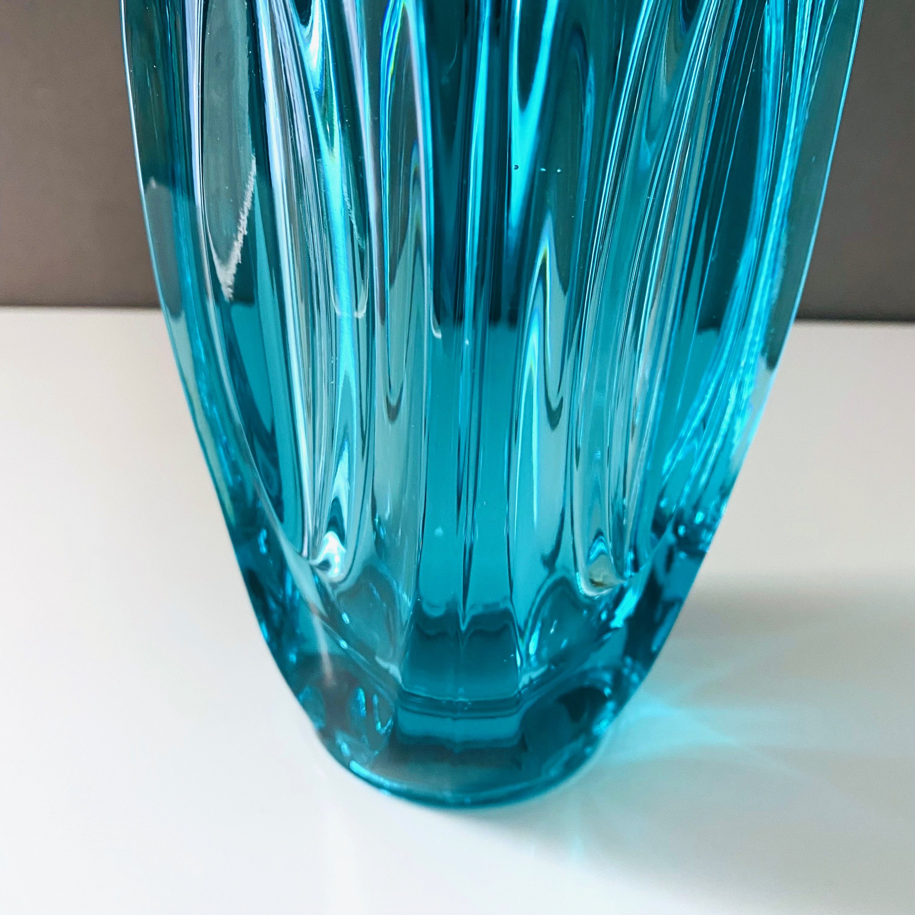 Sklo Union Vase, Rudolf Schrötter, Rosice Bullit Lens, Turquoise, Vintage Interior