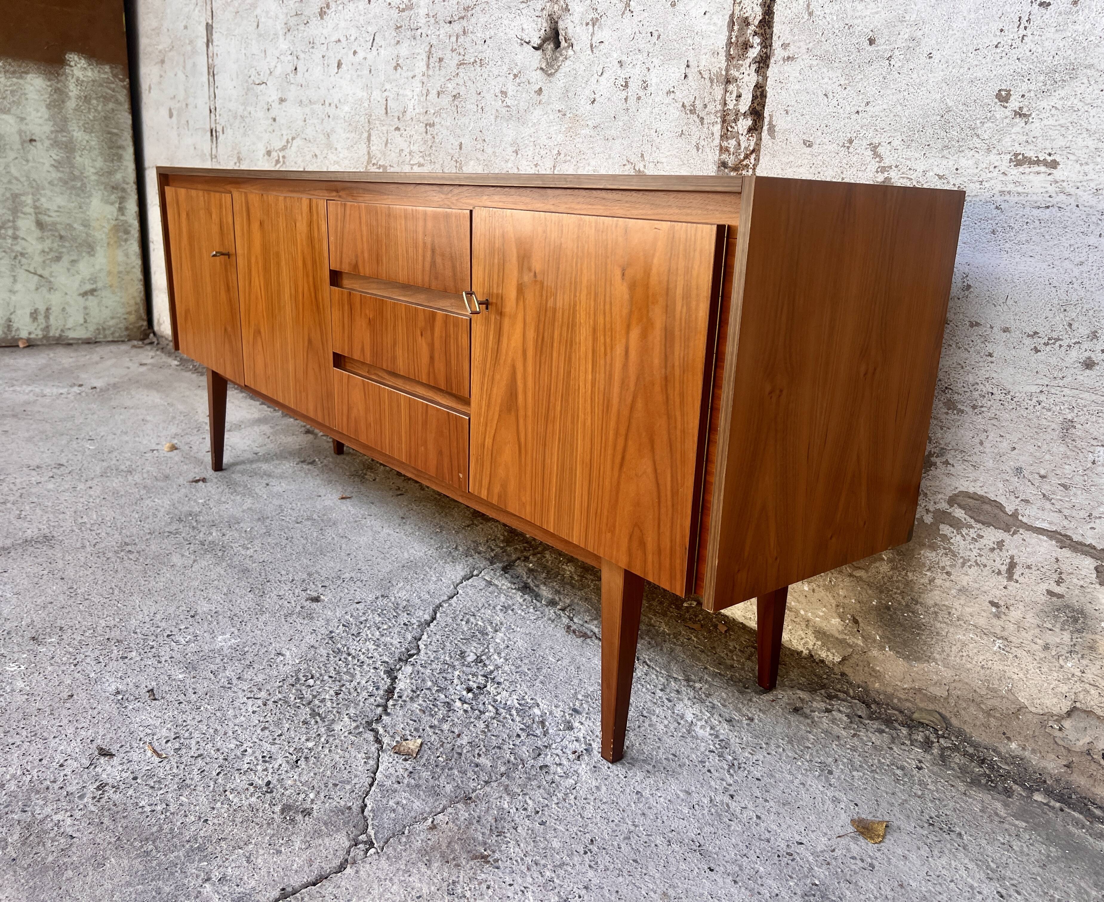 Vintage TV/hi-fi cabinet sideboard