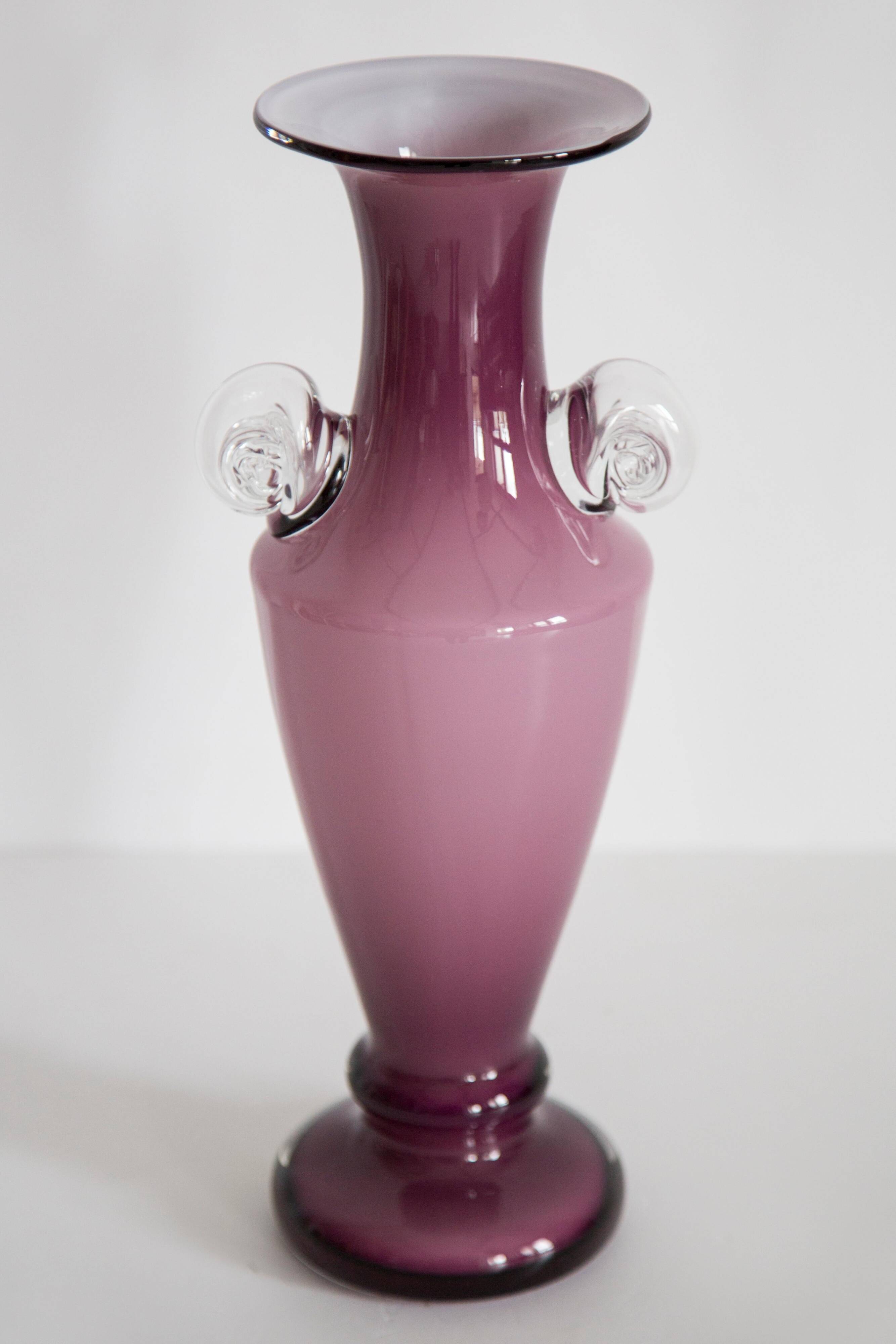 Vase décoratif en verre violet vintage de style milieu du siècle, Europe, années 1960