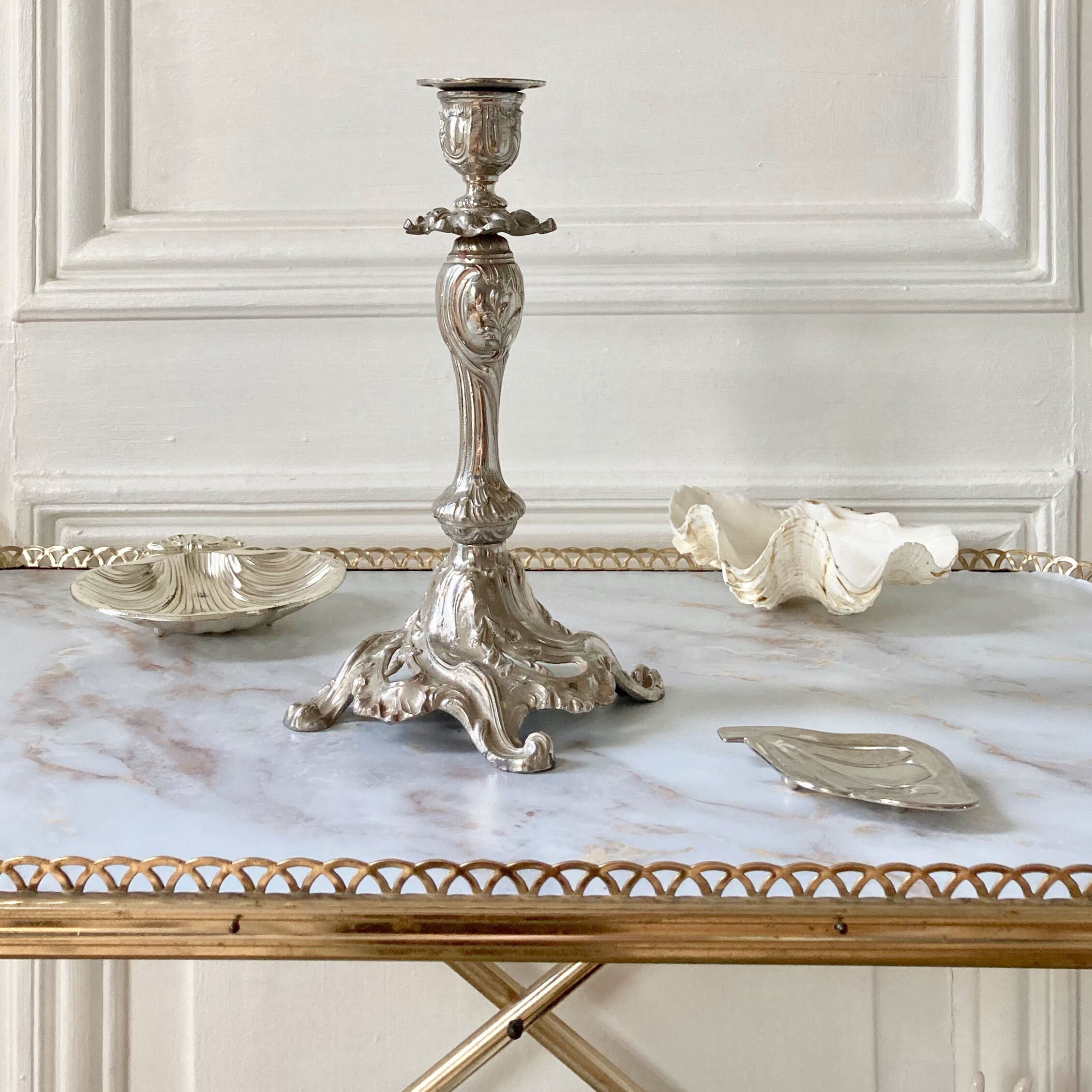 Candlestick candlestick rocker