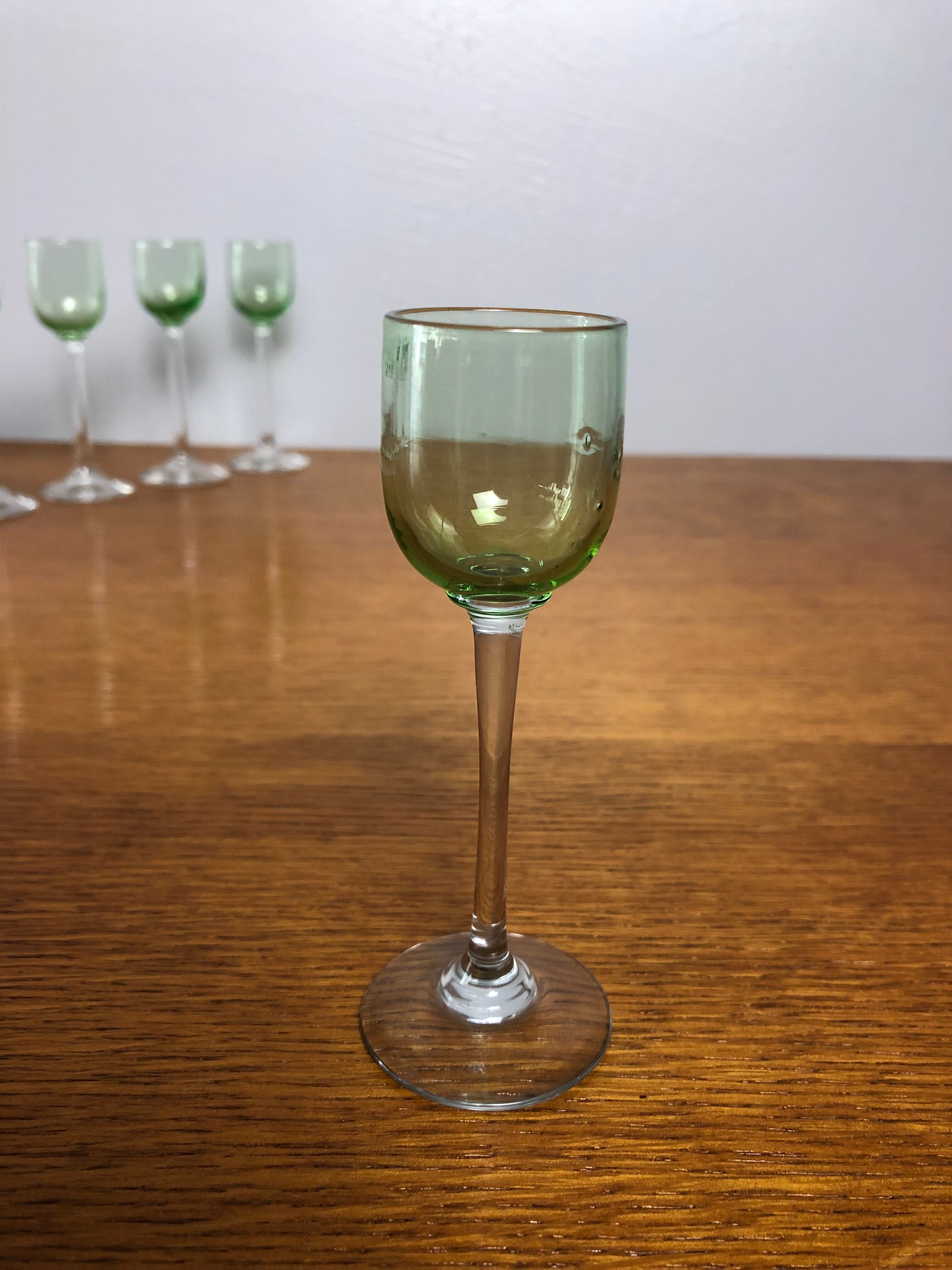 9 liquor glasses early xx th