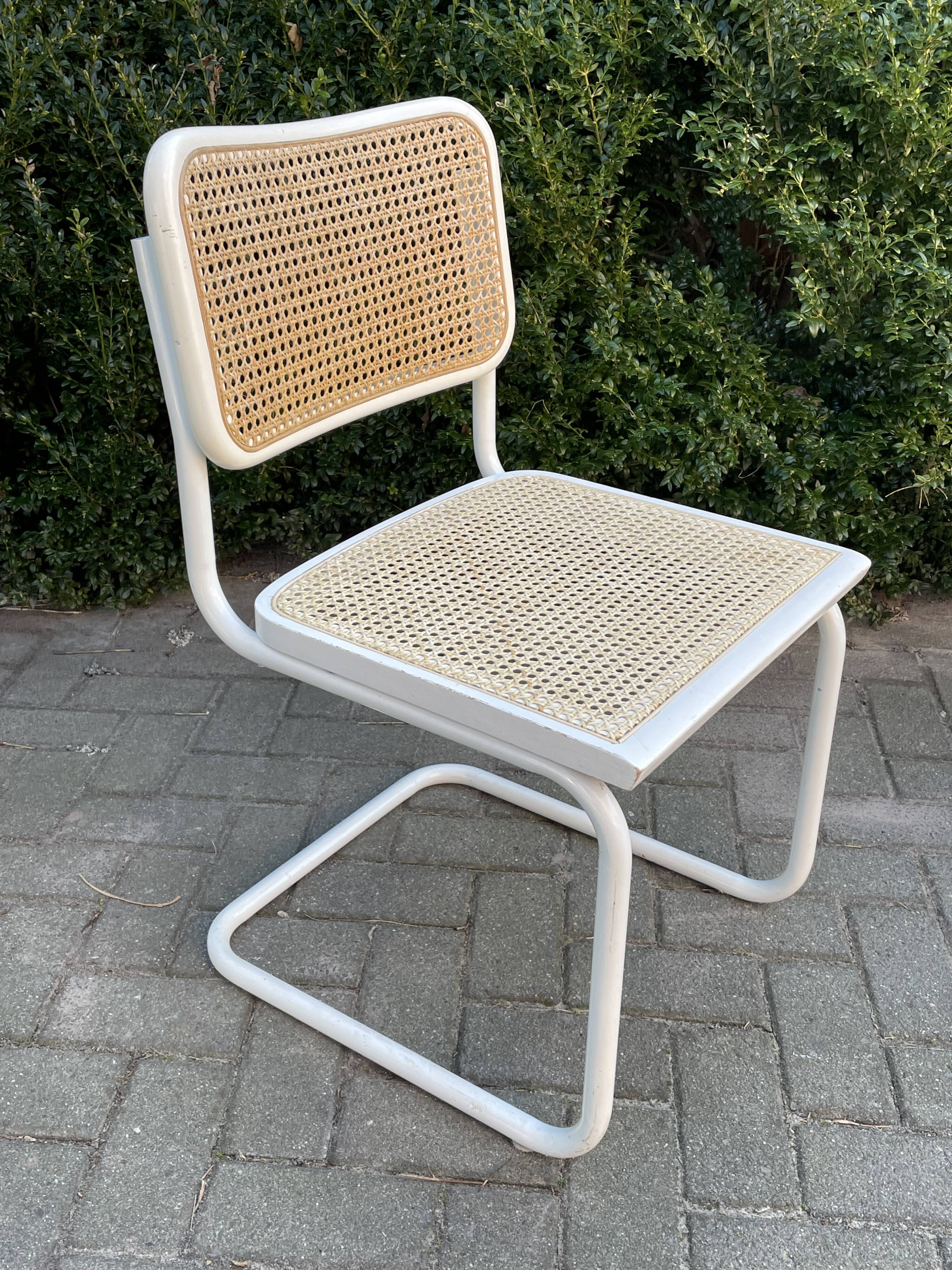 Cesca design chair b32 model in white