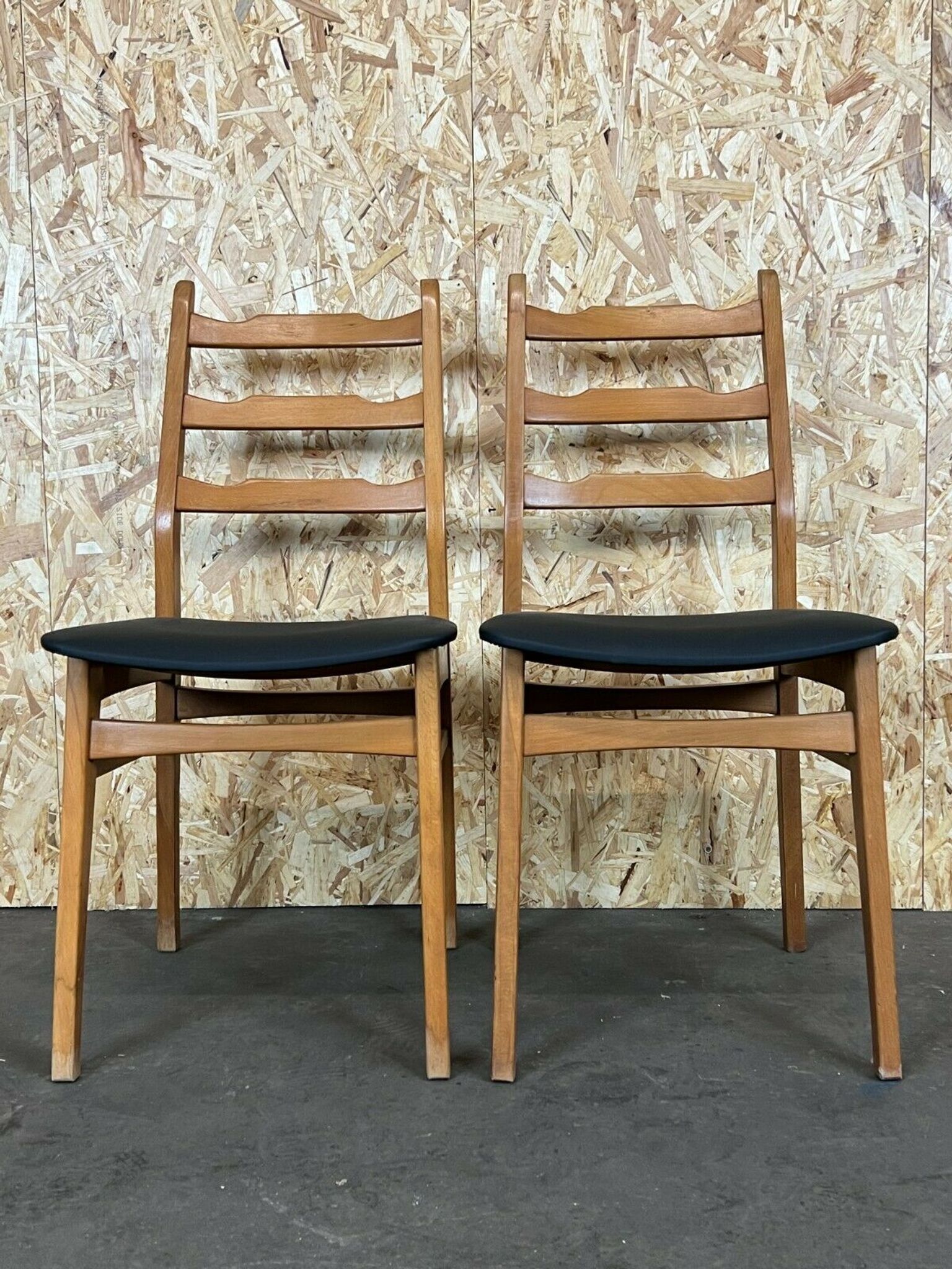2 chairs