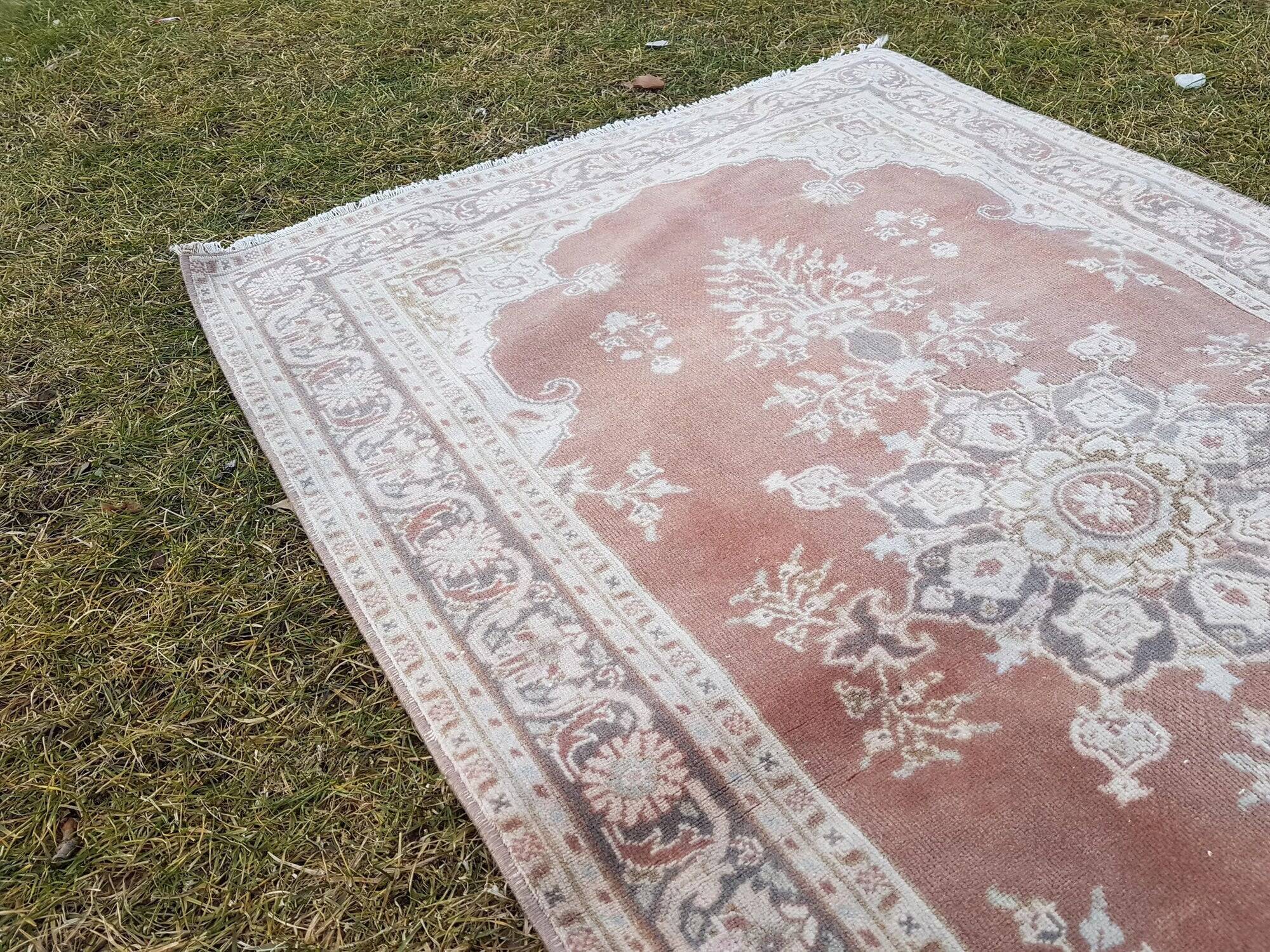 Vintage Turkish handmade rug 93x151 cm